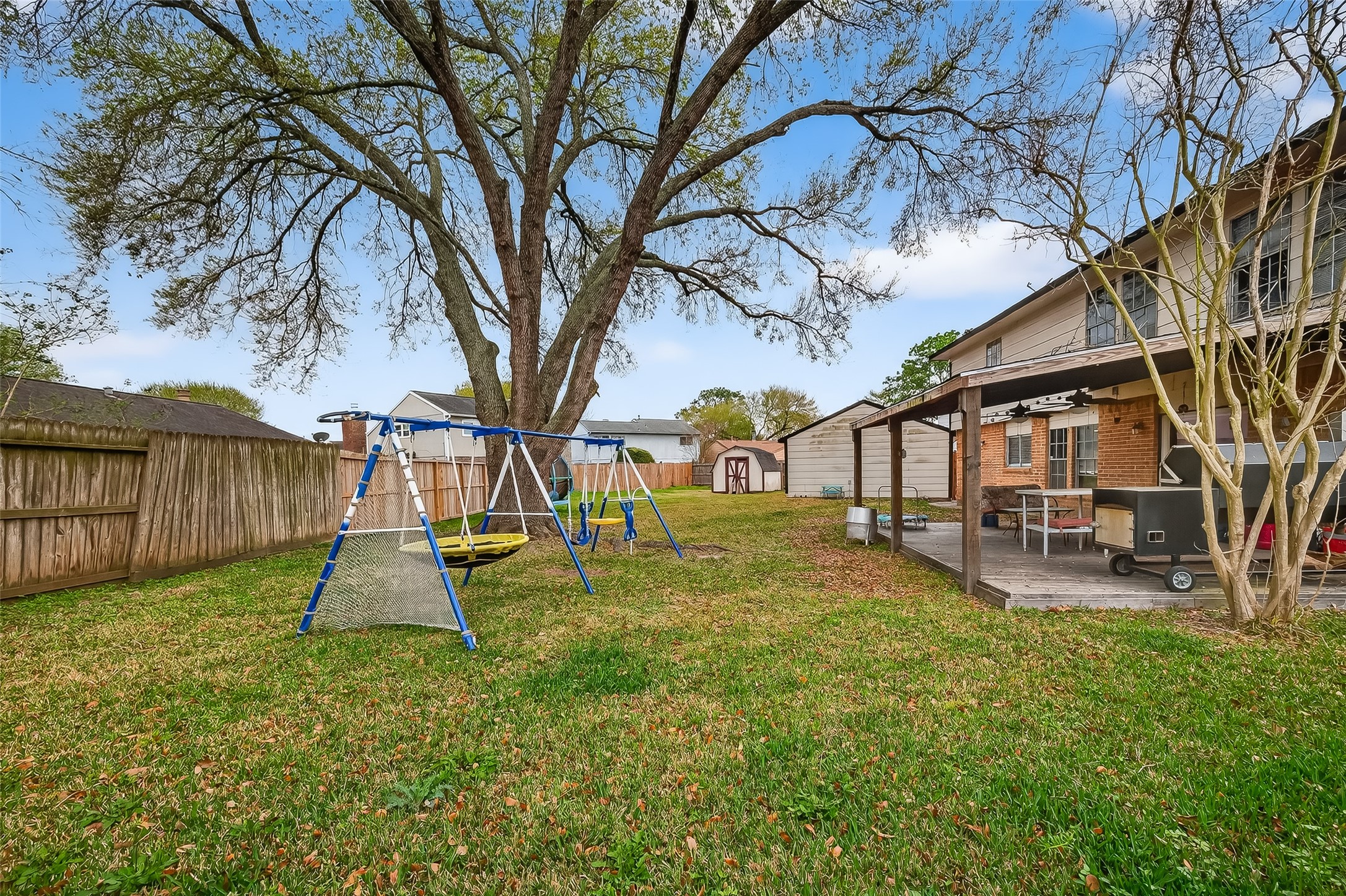 Listing photo 5