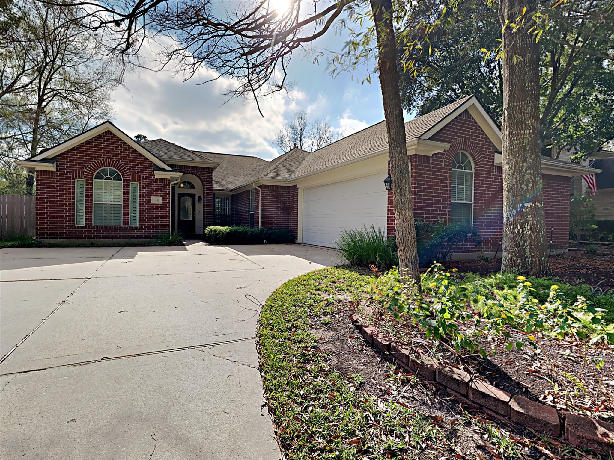 Listing photo 1