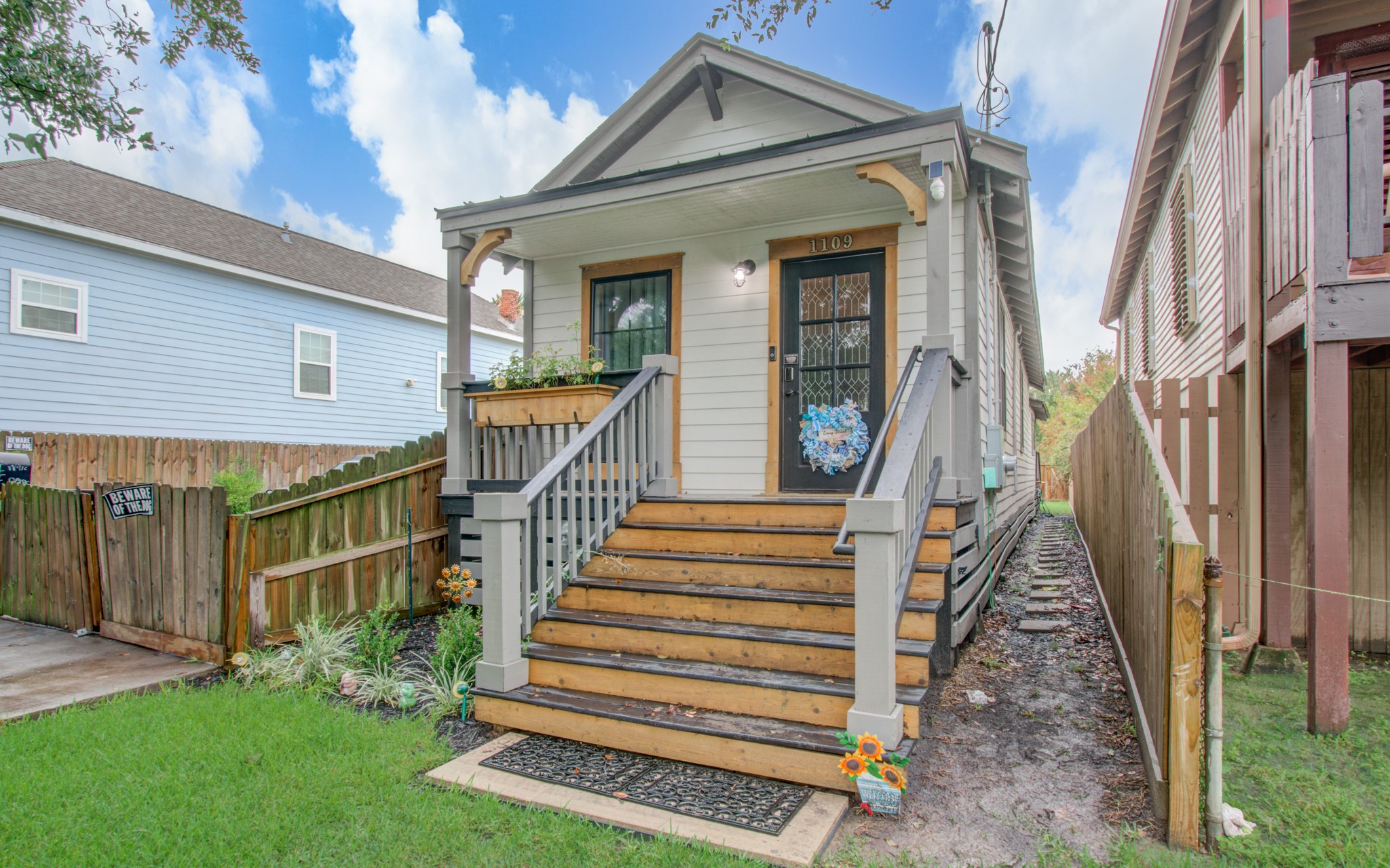 Listing photo 4