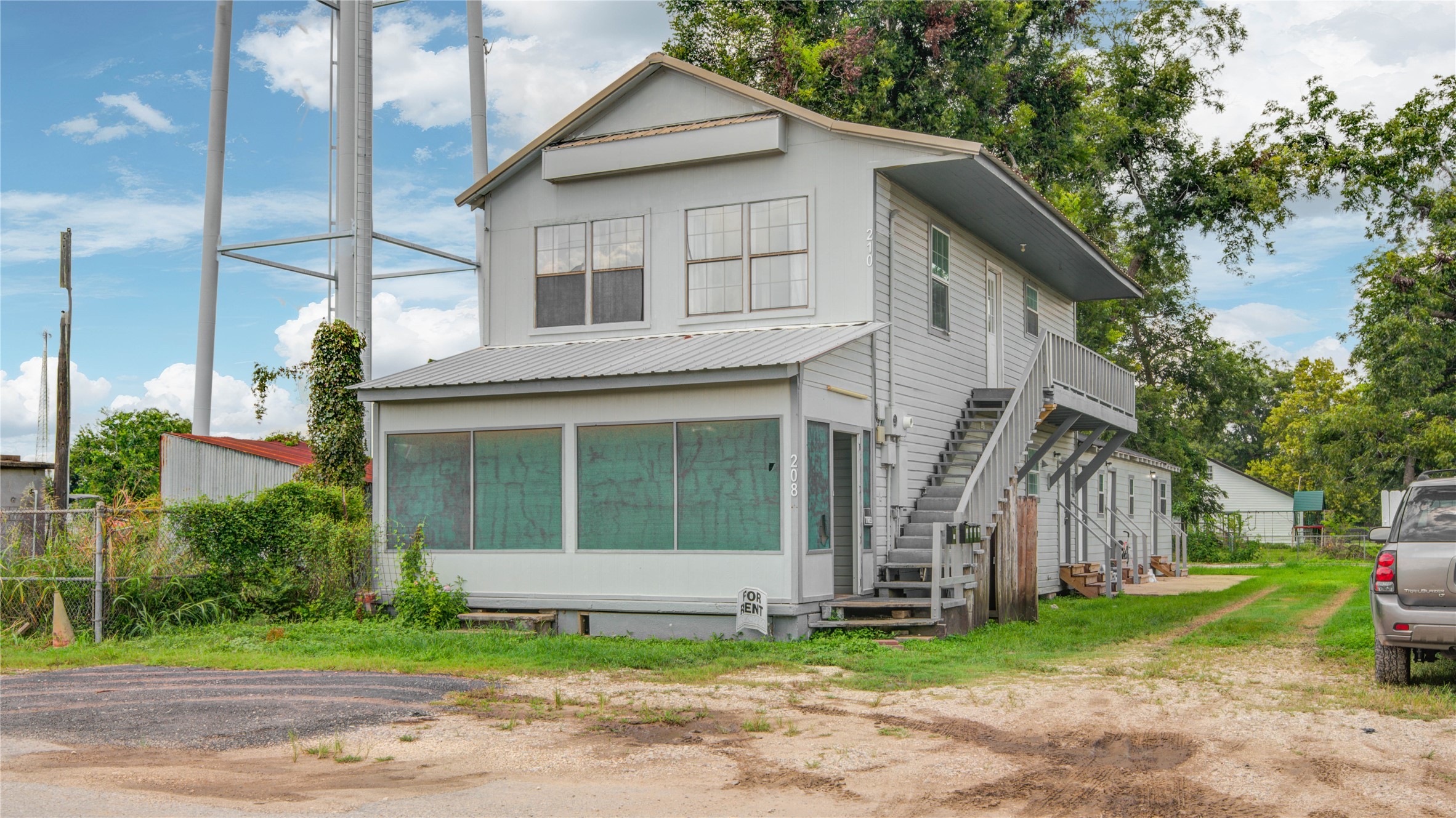 Listing photo 1