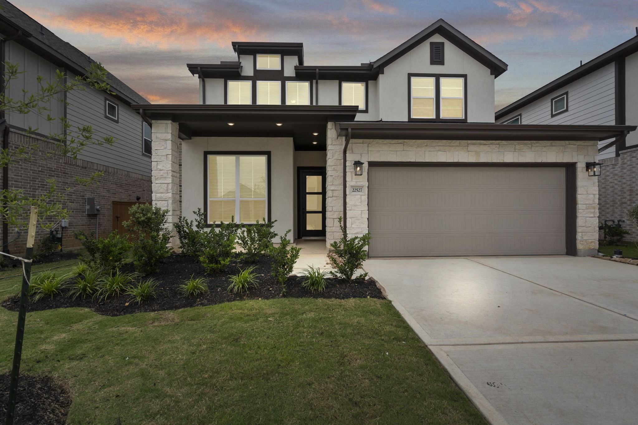 Listing photo 1