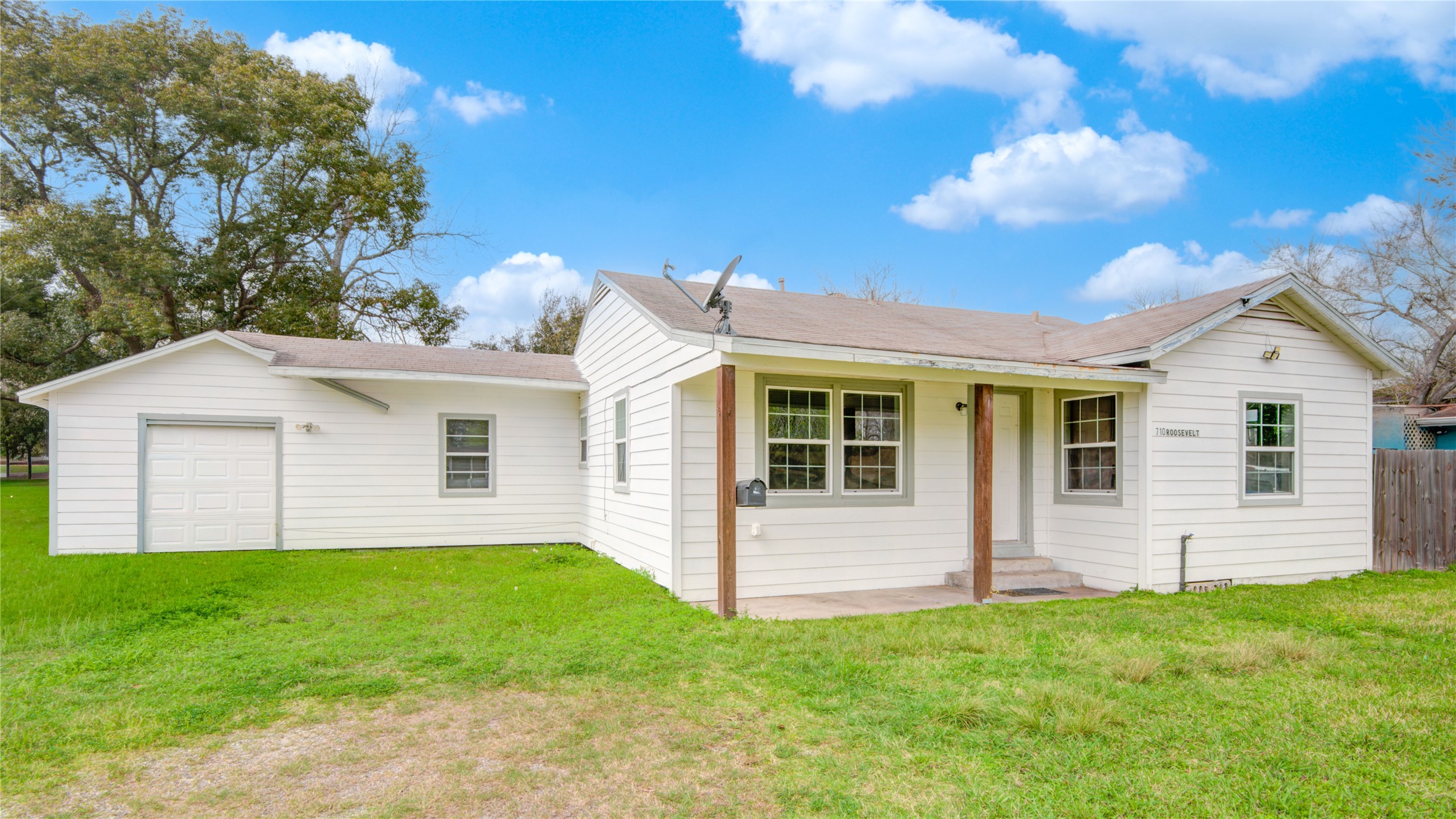 Listing photo 1