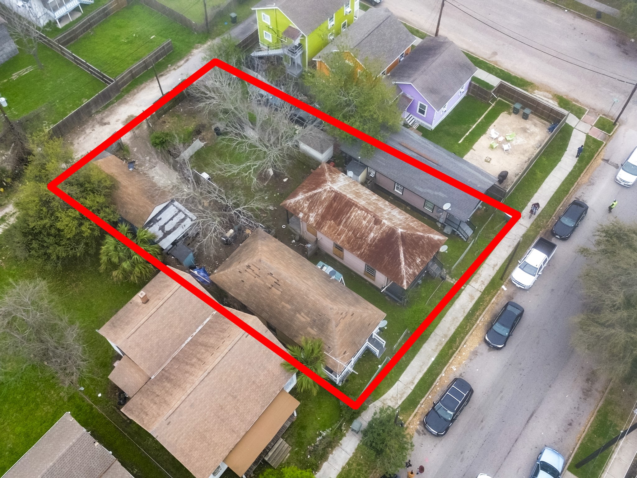Listing photo 1