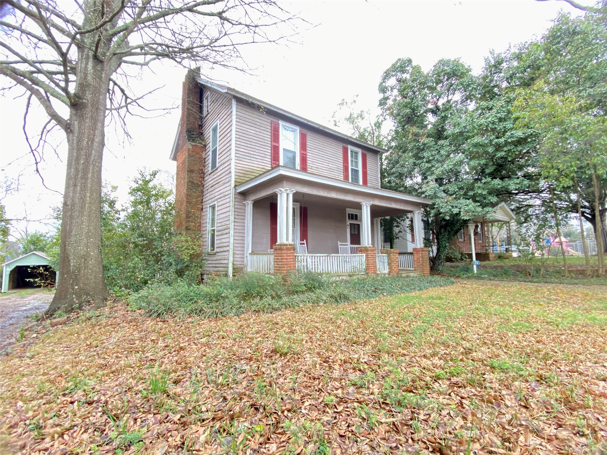 Listing photo 5