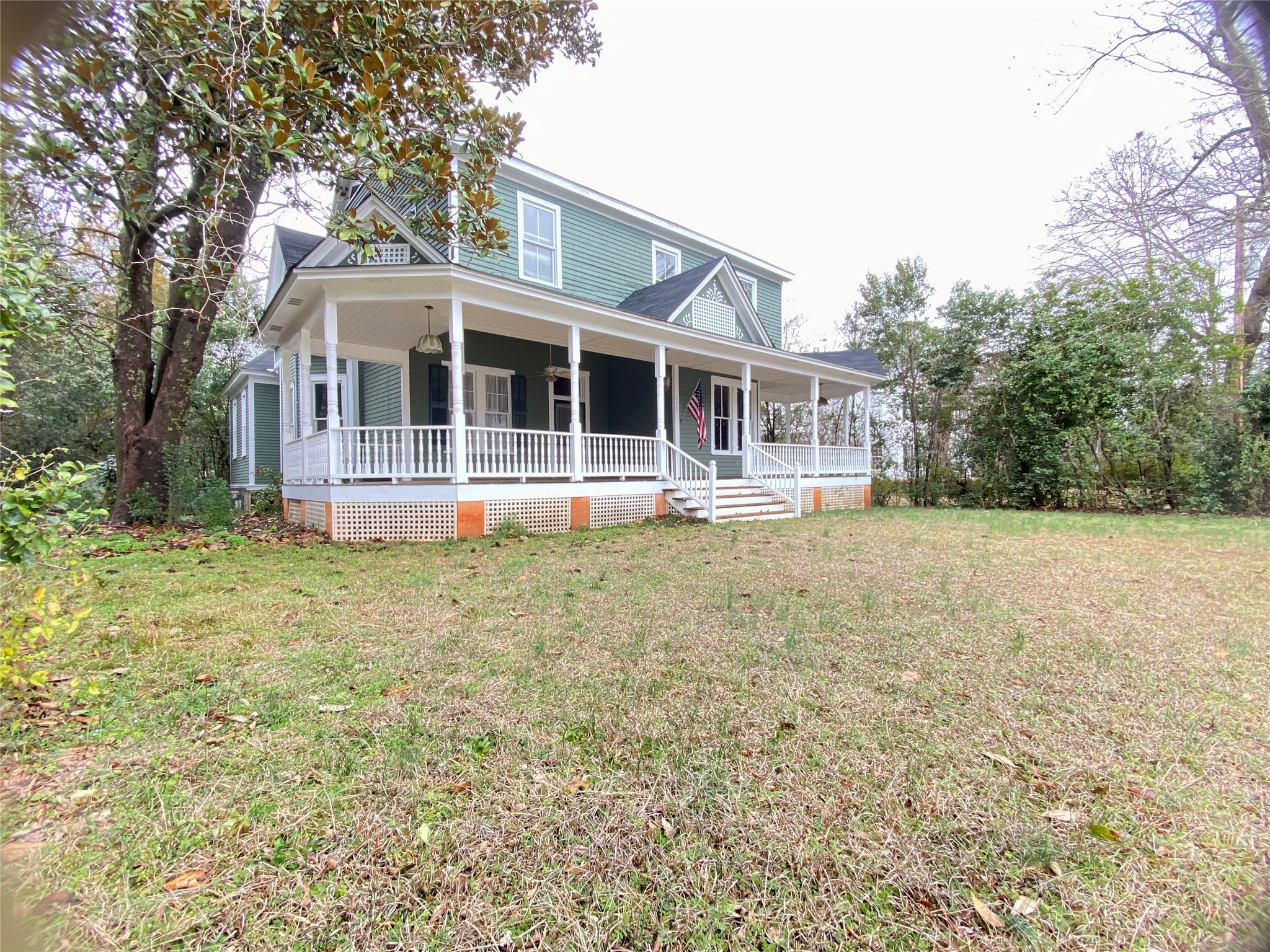 Listing photo 3
