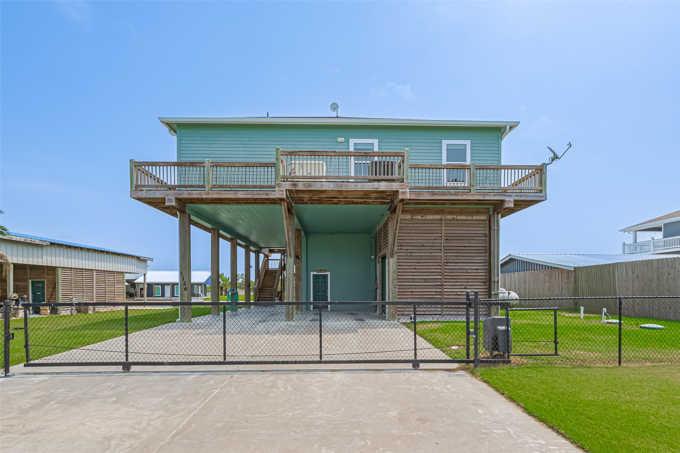 Listing photo 2