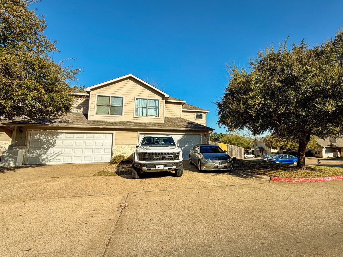Listing photo 1