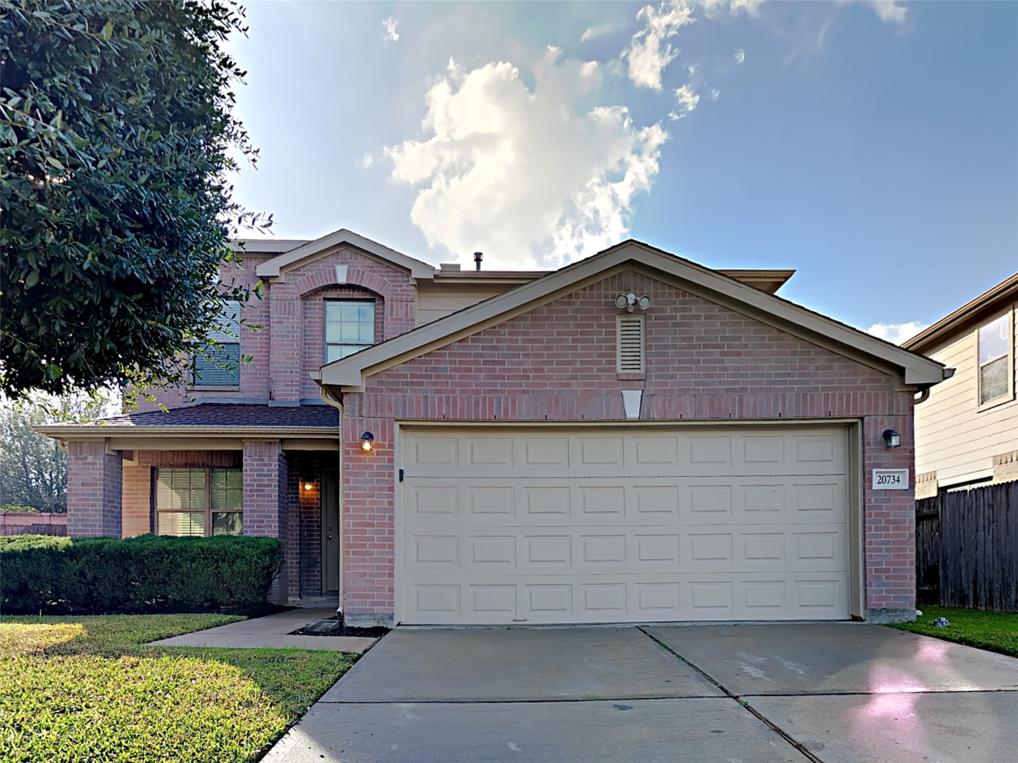 Listing photo 1