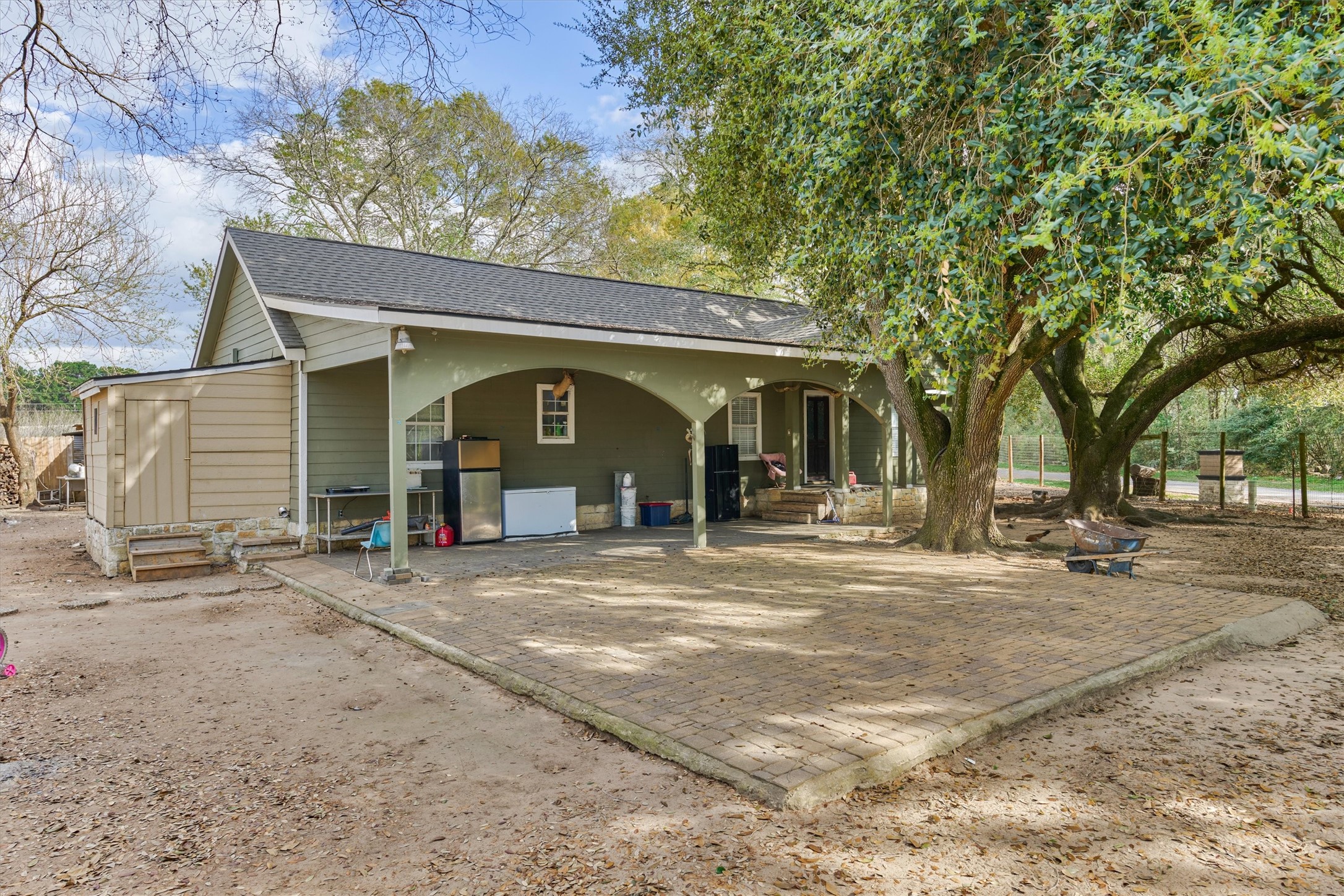 Listing photo 5
