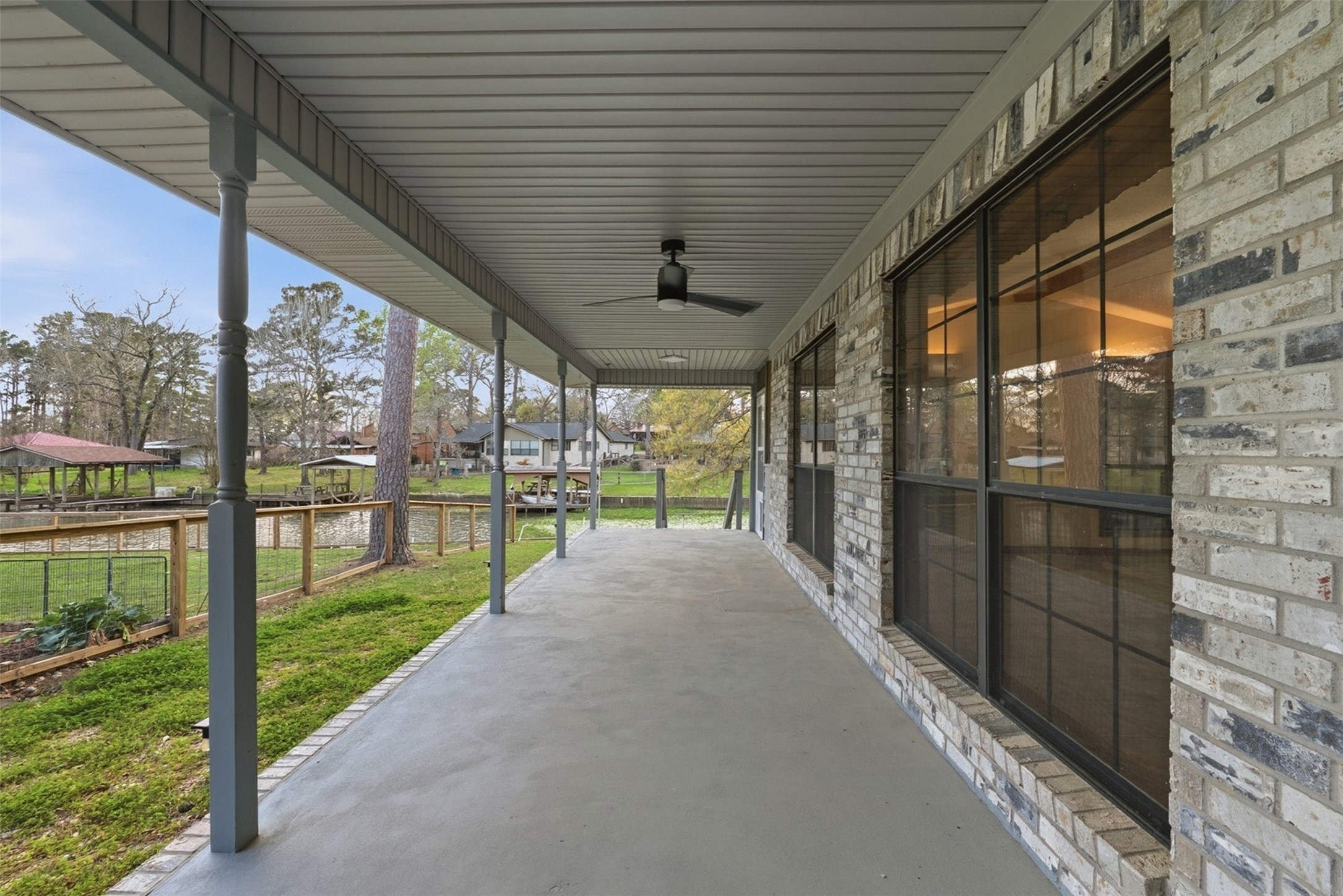 Listing photo 5