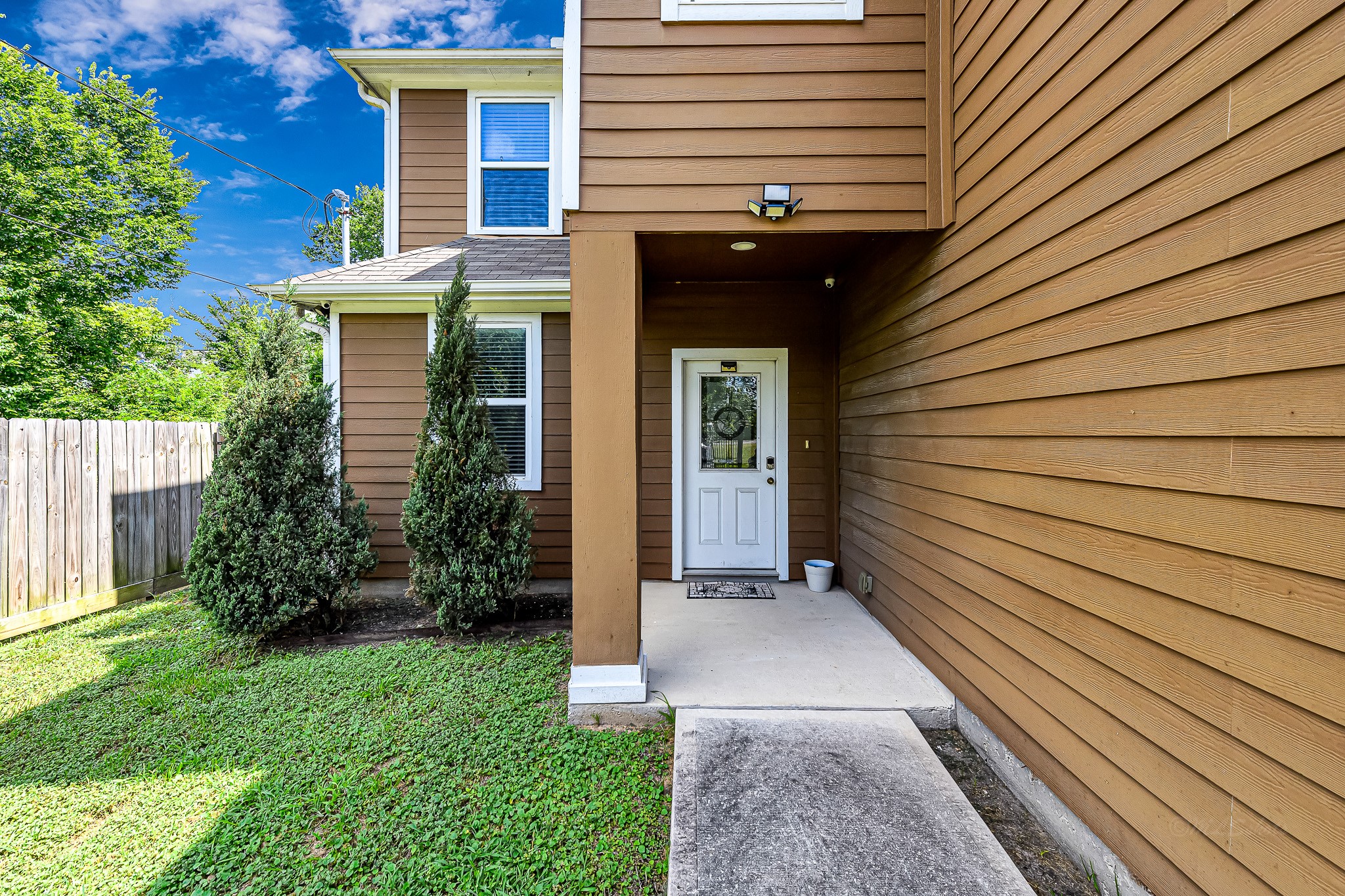 Listing photo 5