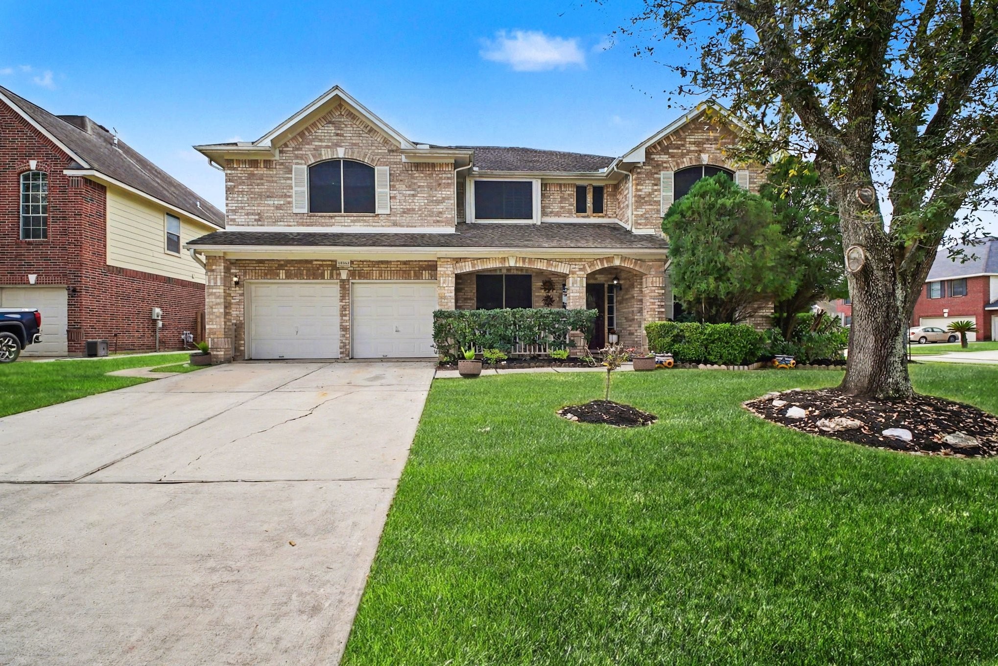 Listing photo 1