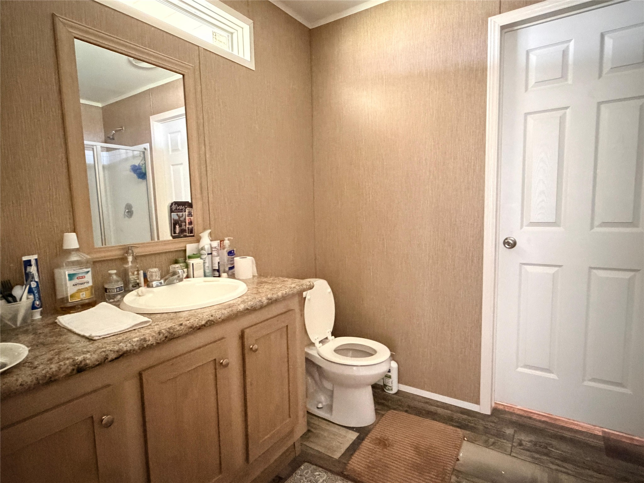 Listing photo 3