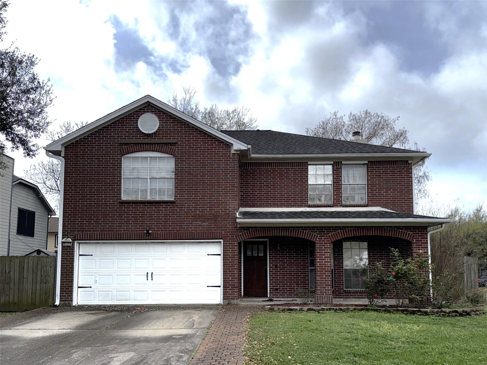 Listing photo 1