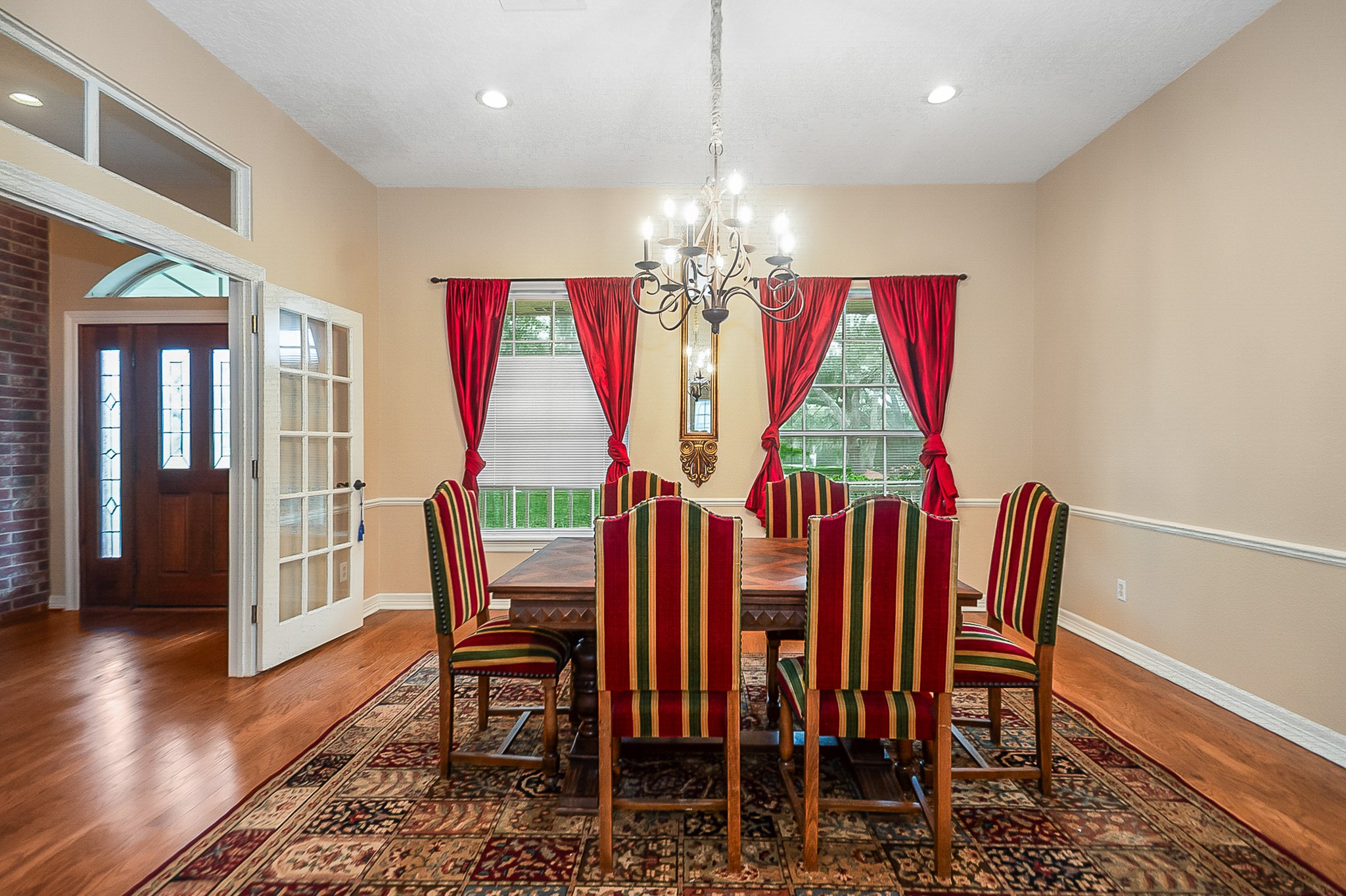 Listing photo 3