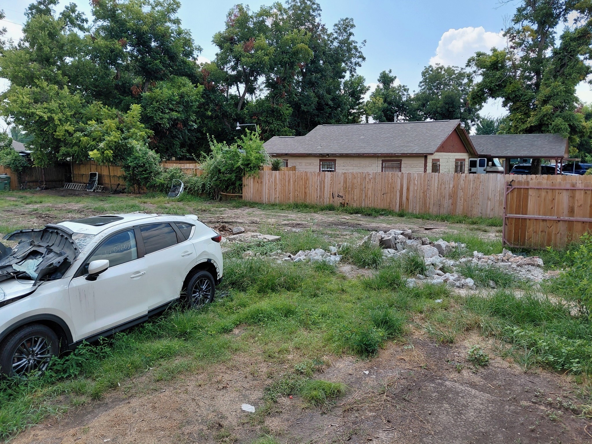 Listing photo 1