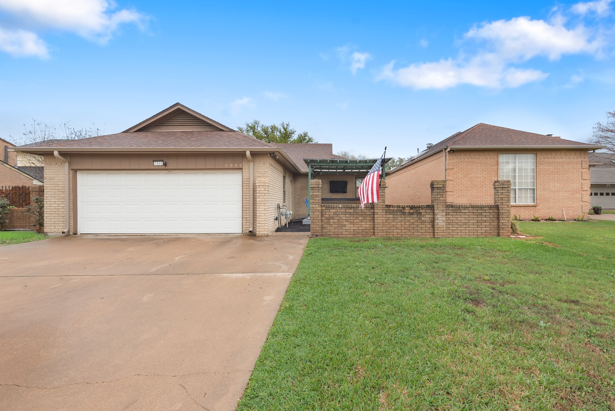 Listing photo 1