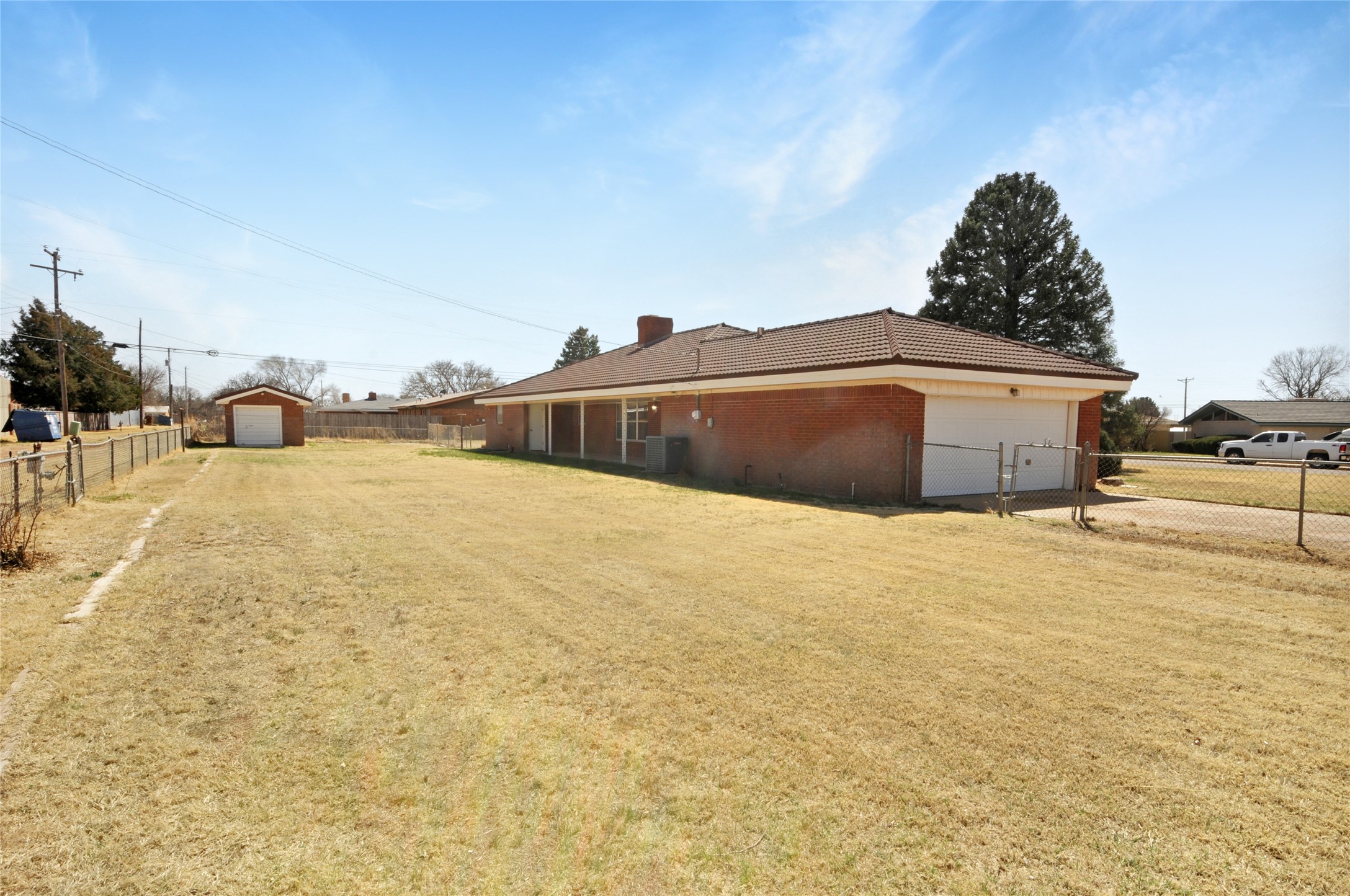 Listing photo 5