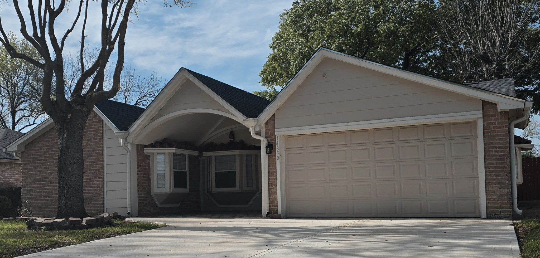 Listing photo 2