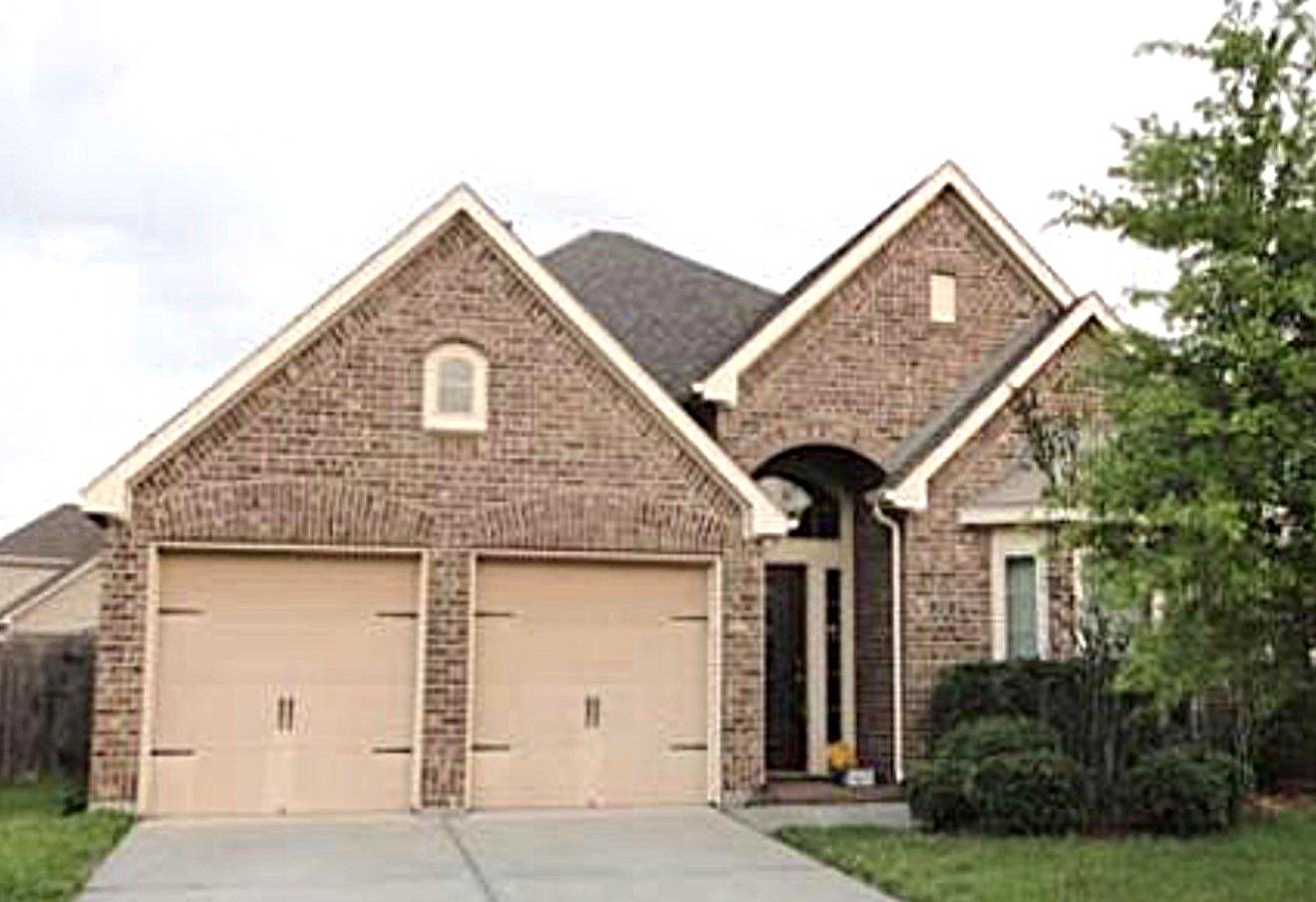 Listing photo 1