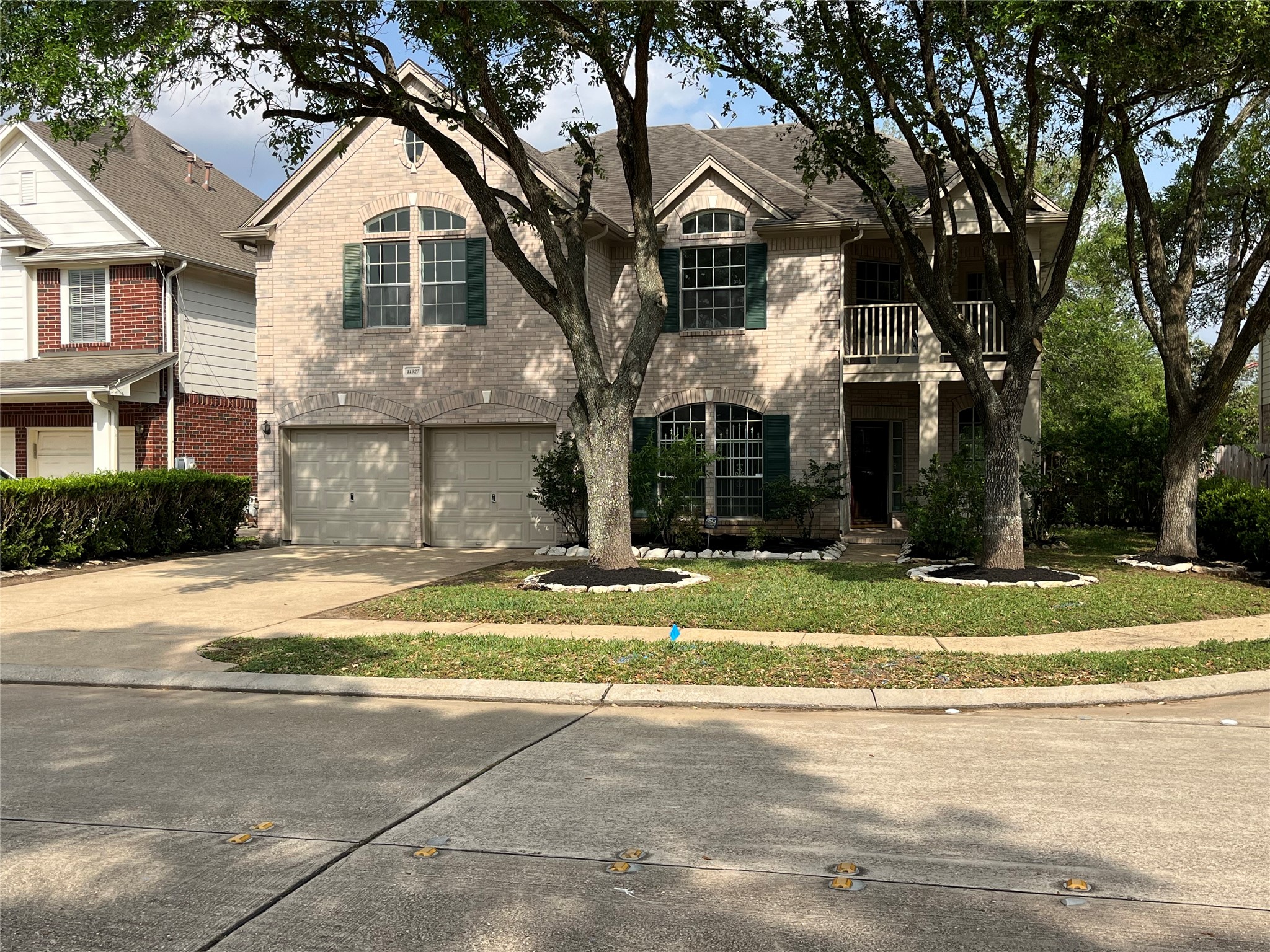 Listing photo 1