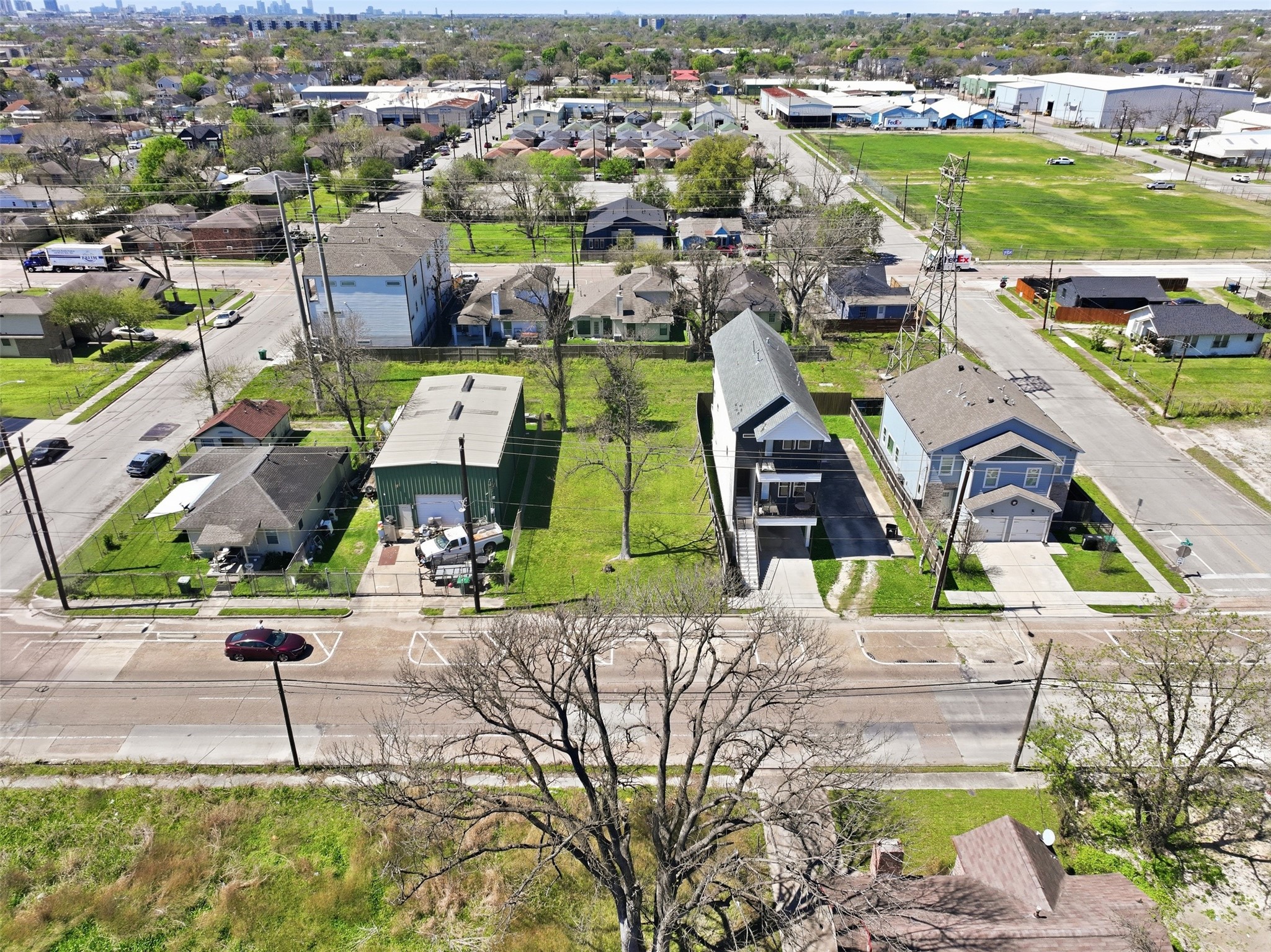 Listing photo 4
