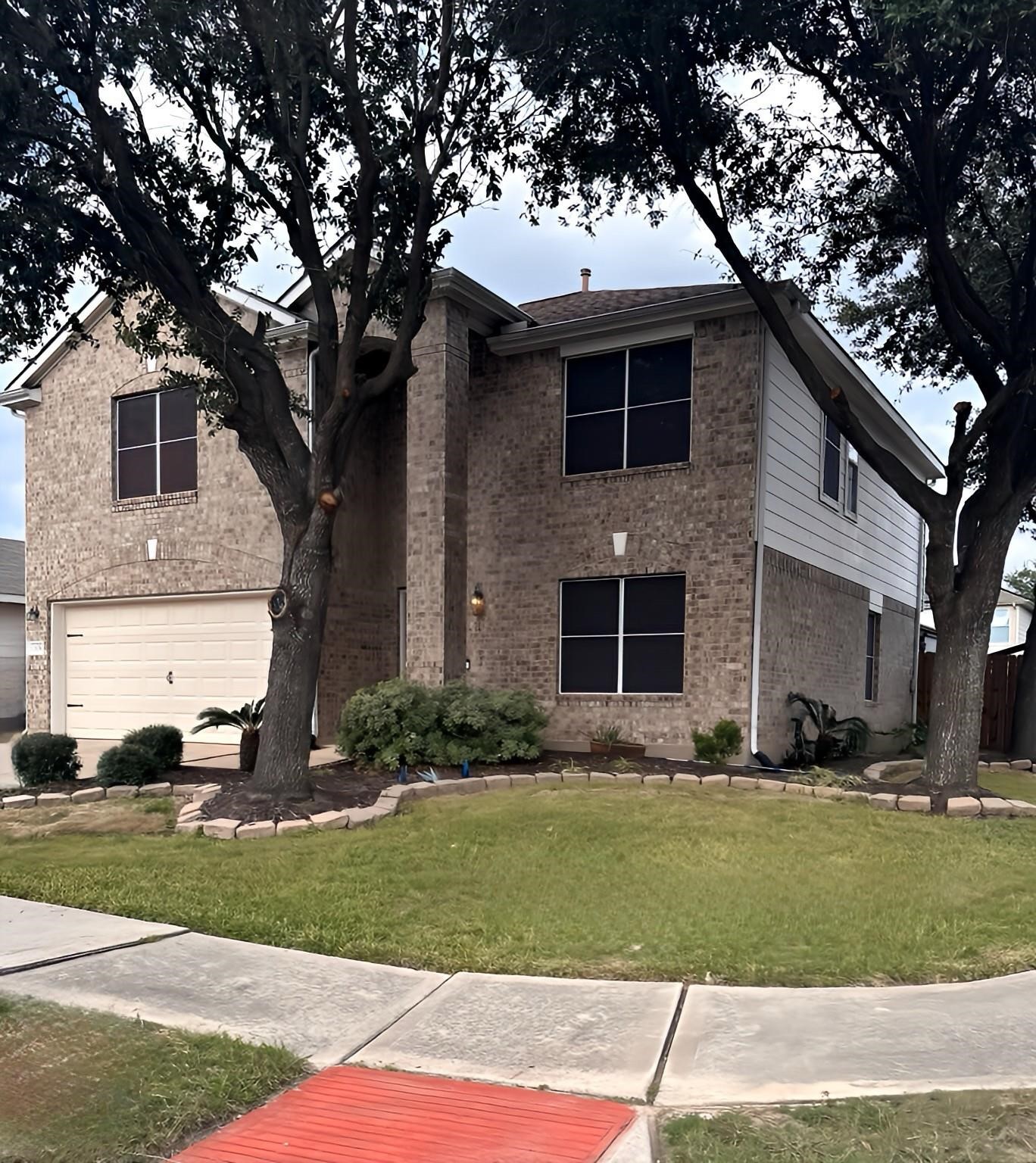 Listing photo 1