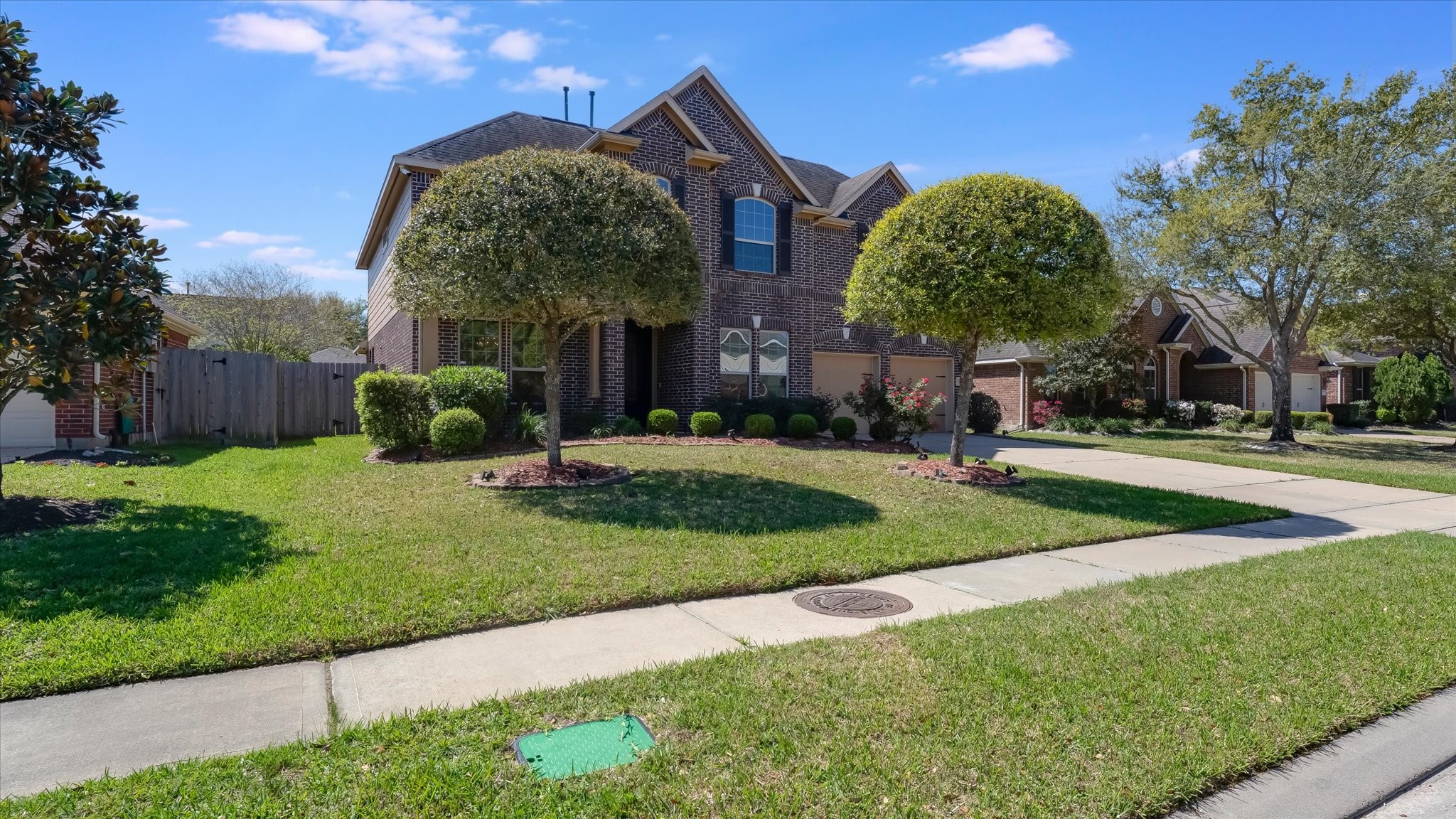 Listing photo 2