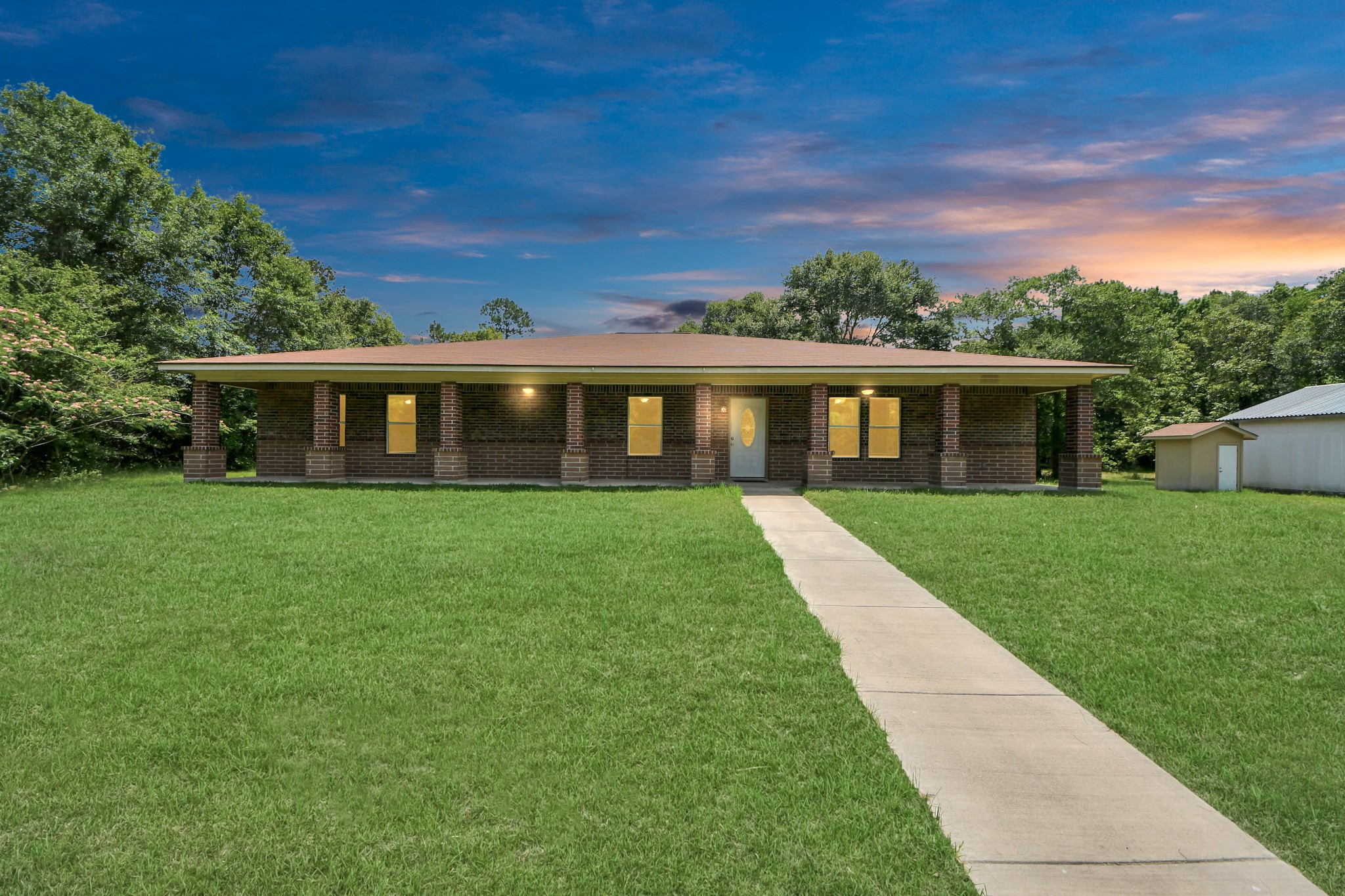 Listing photo 1