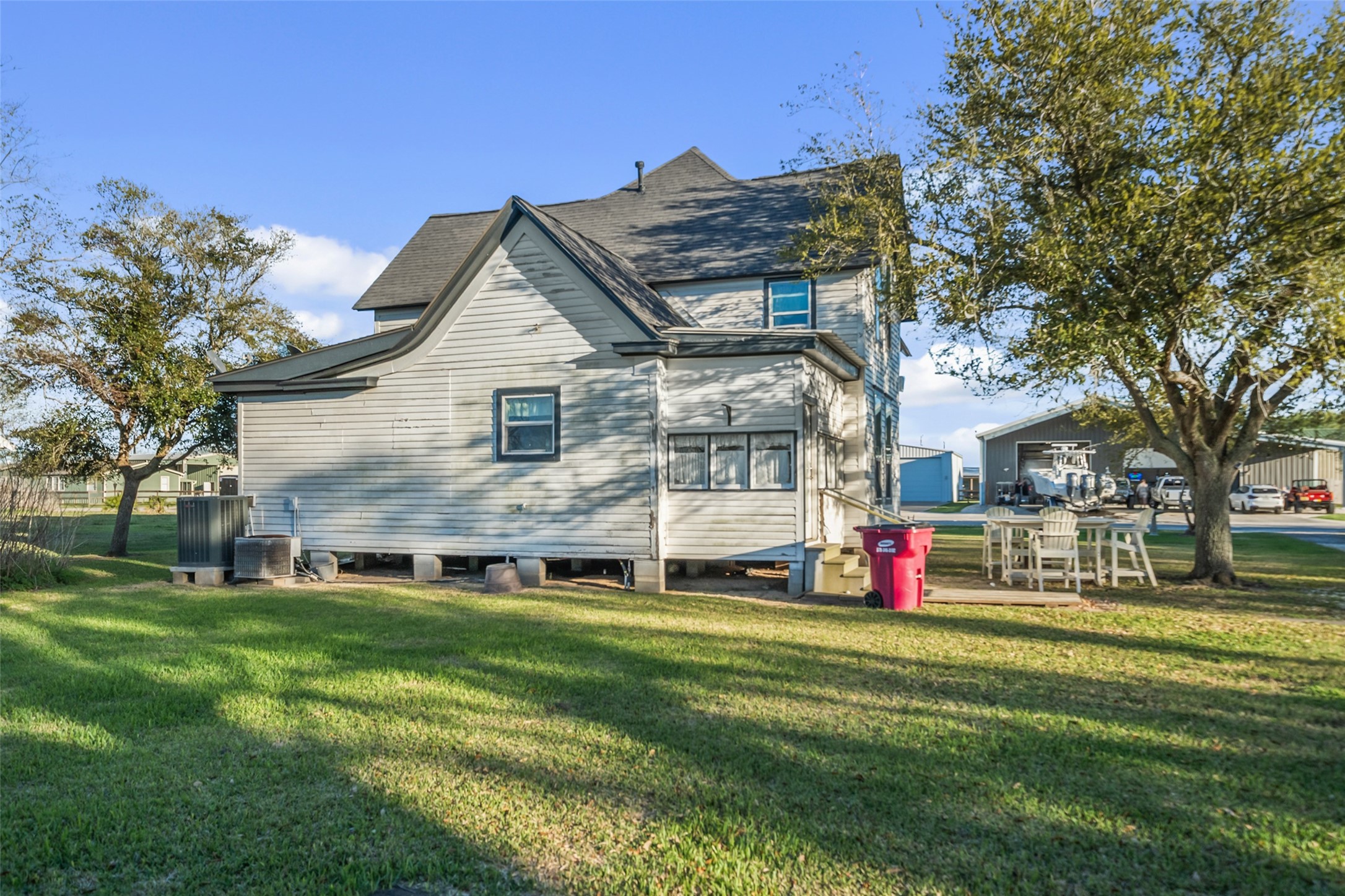 Listing photo 4