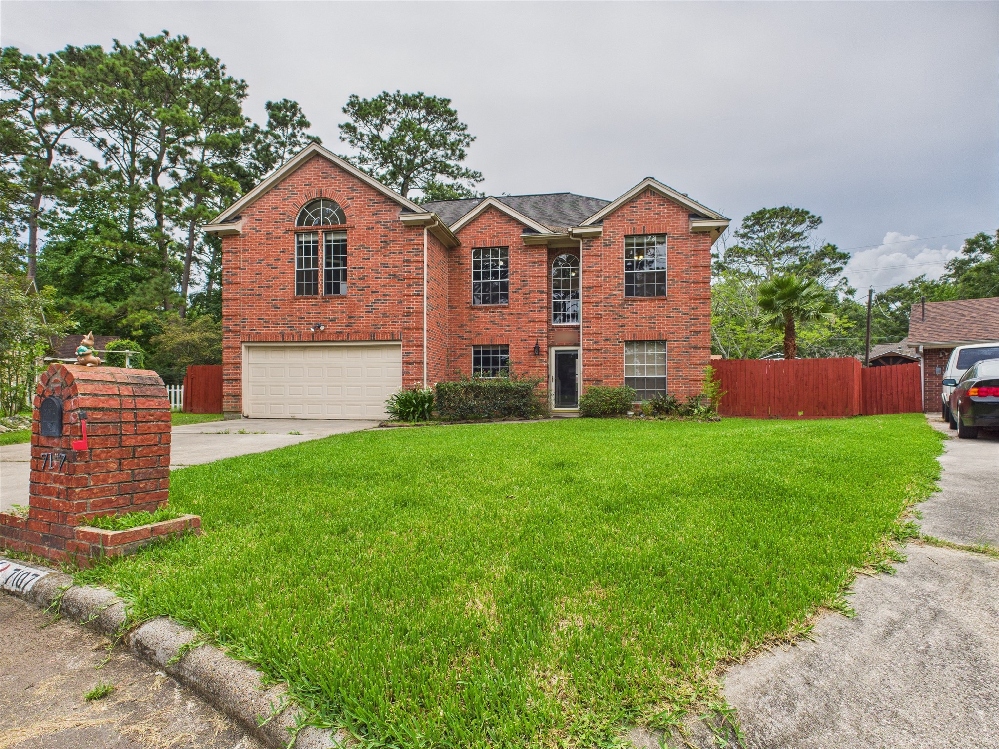 Listing photo 1