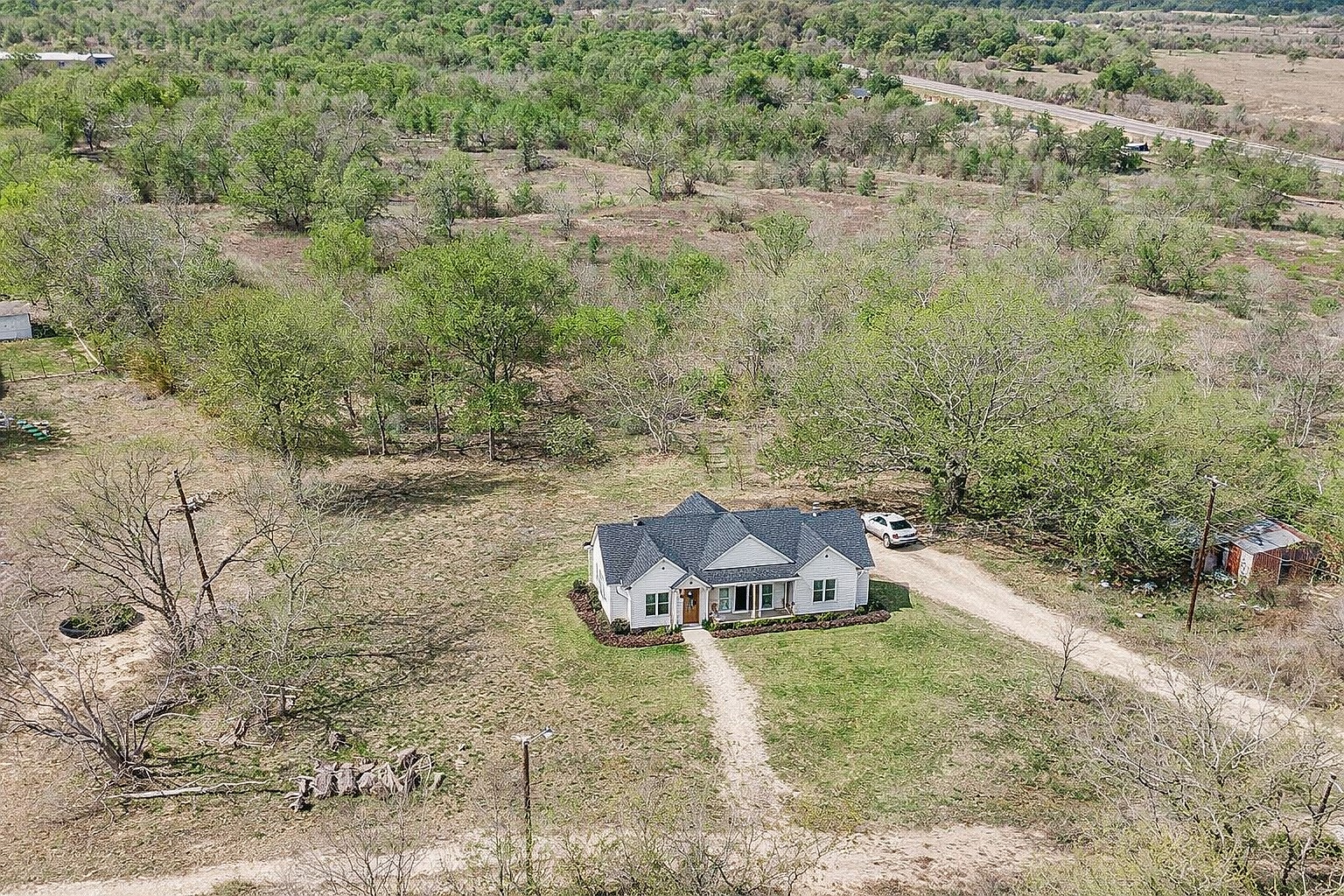 Listing photo 4