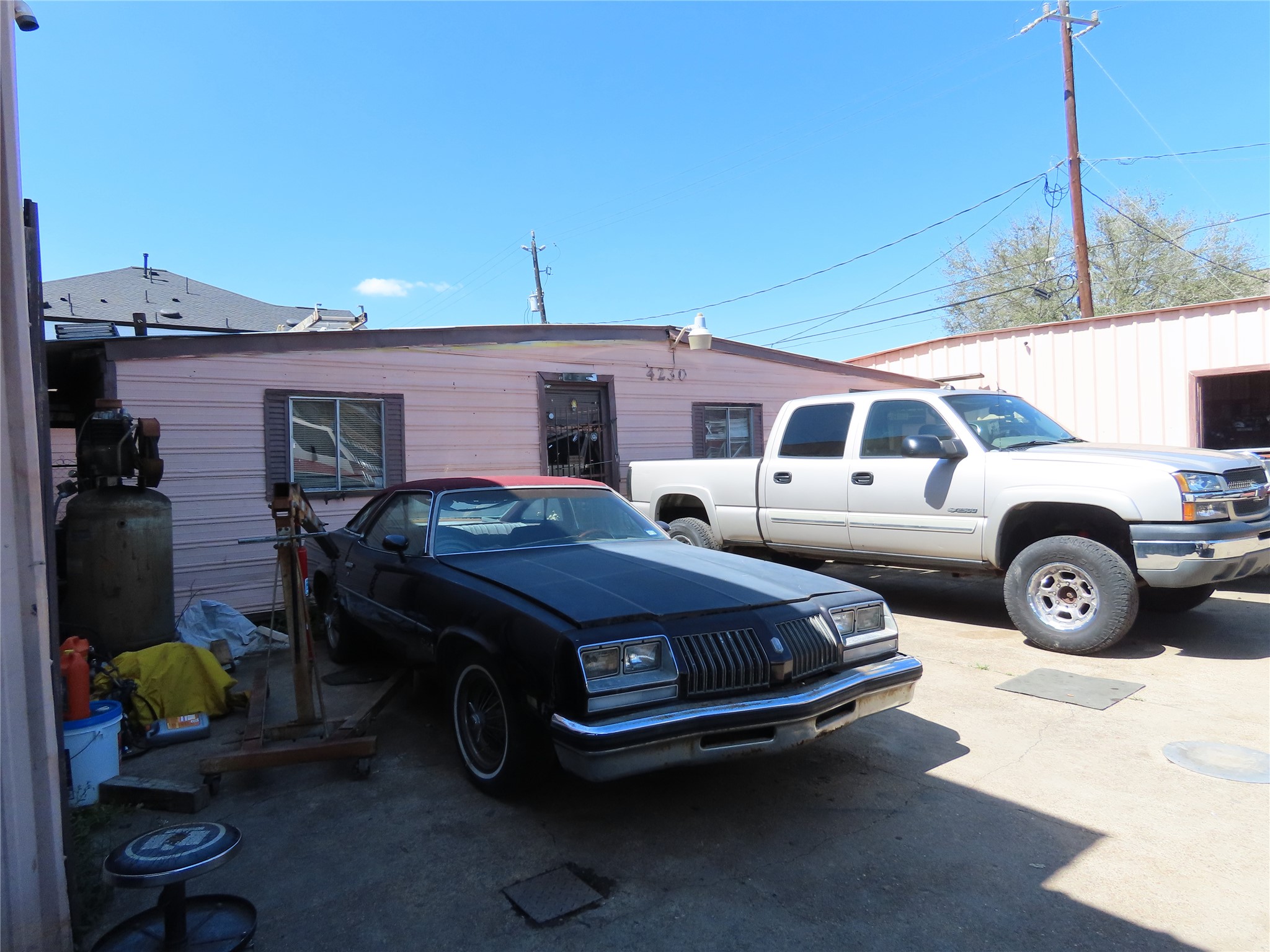 Listing photo 5