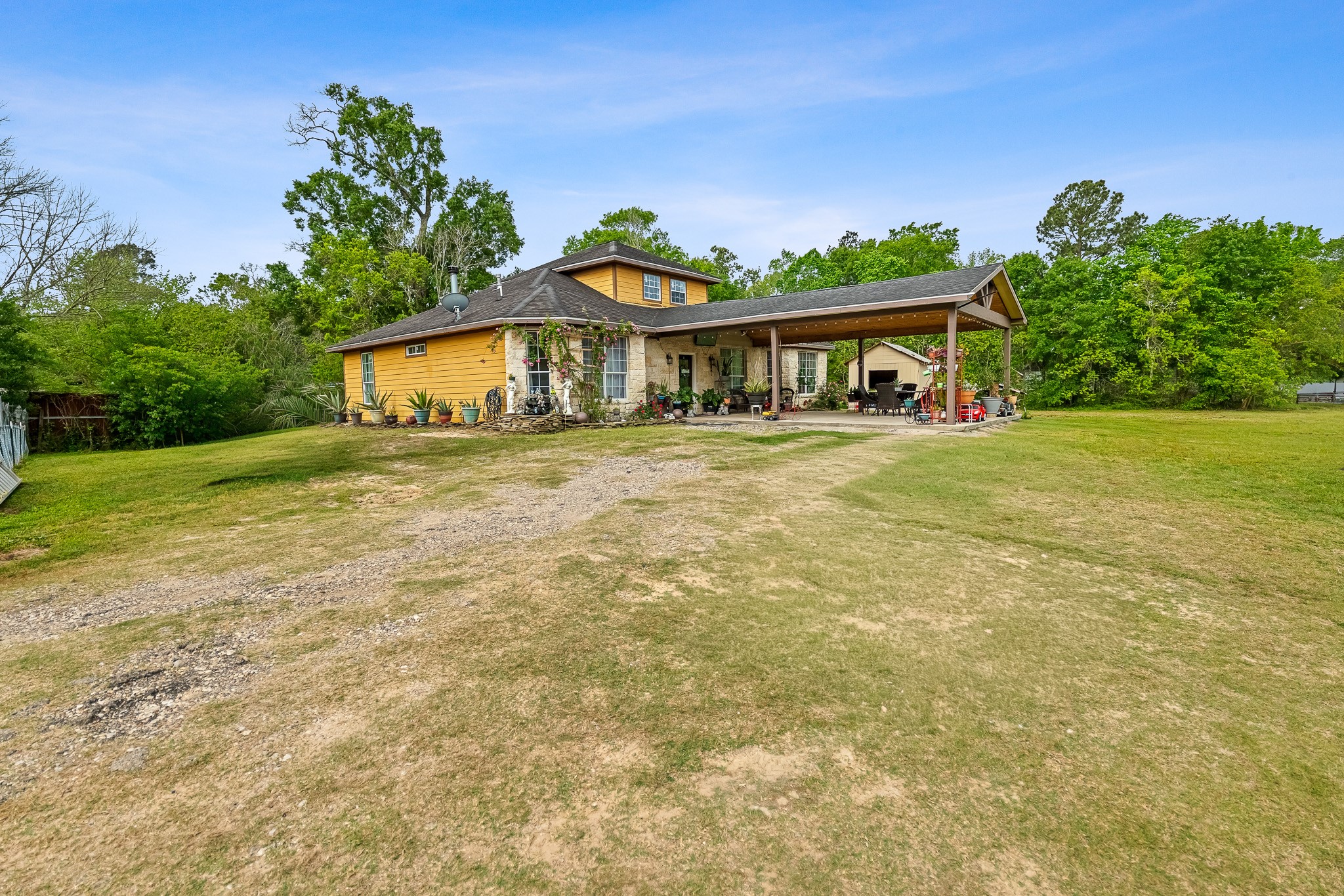 Listing photo 1