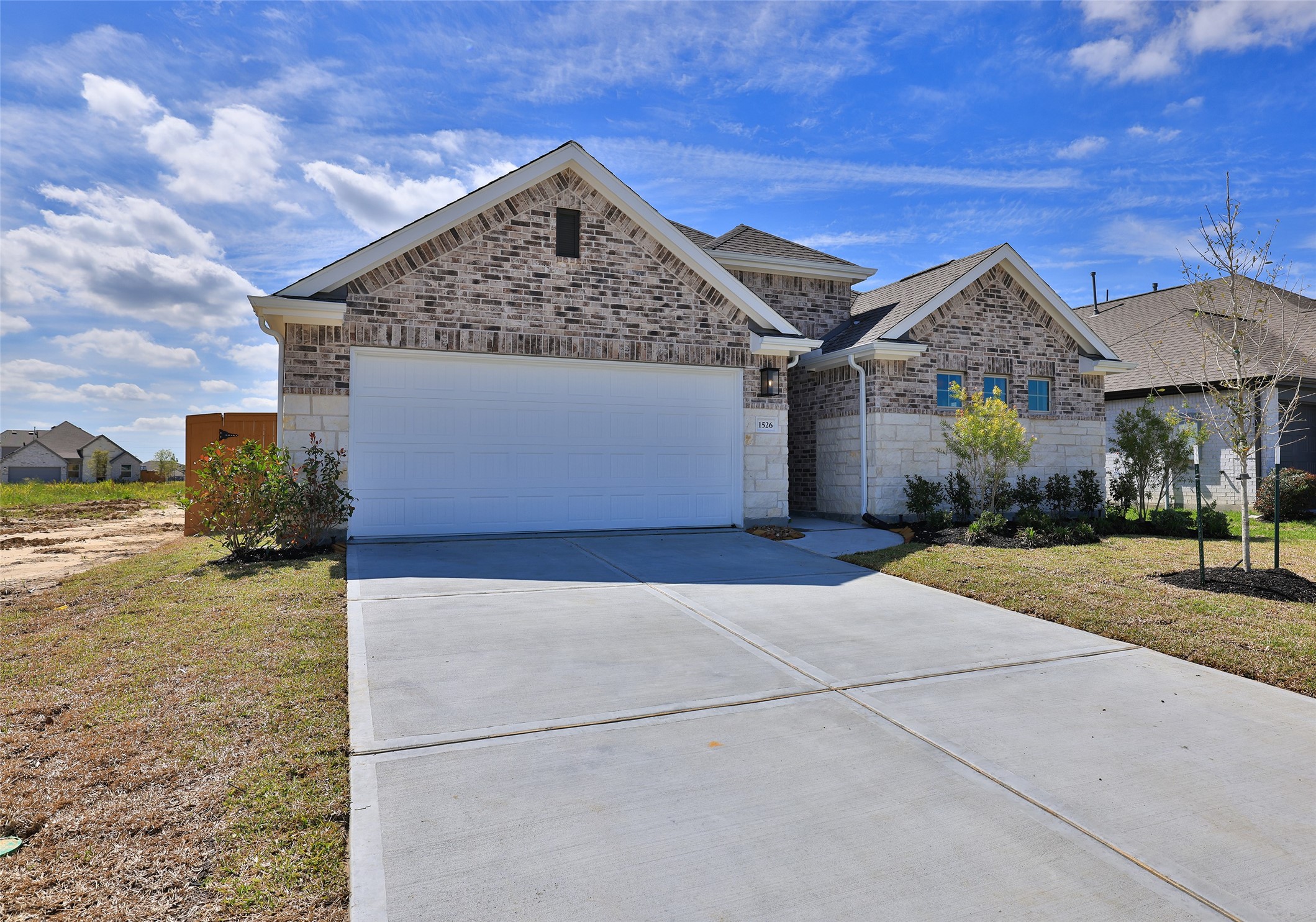 Listing photo 1