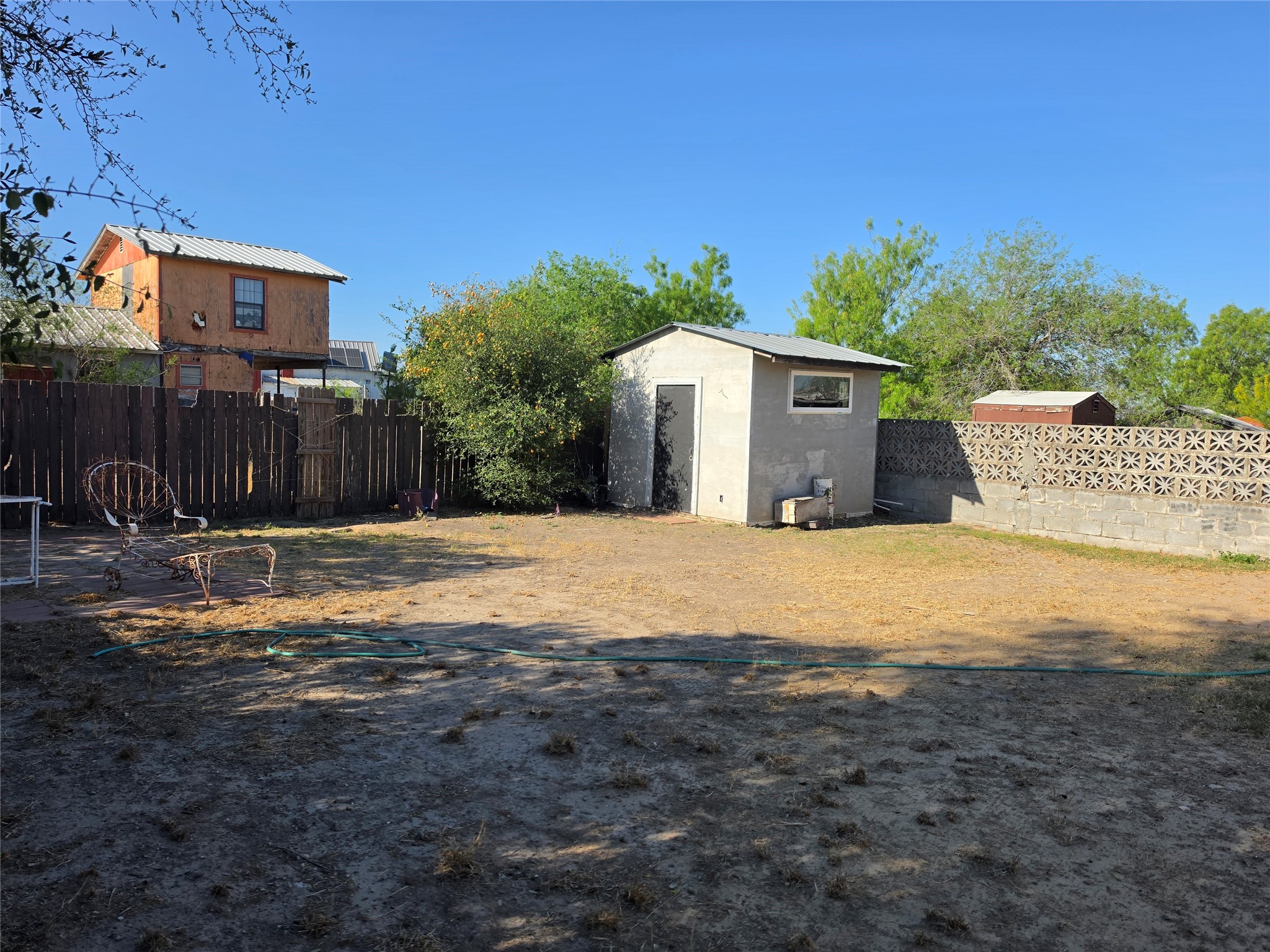 Listing photo 5