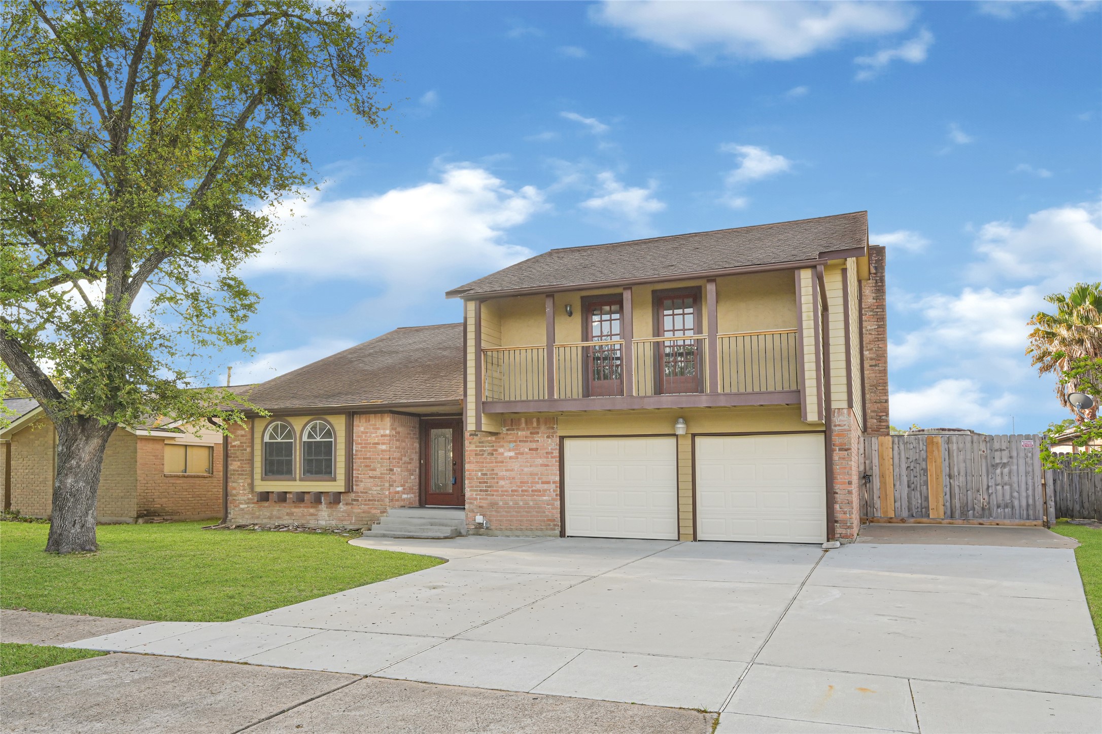 Listing photo 2