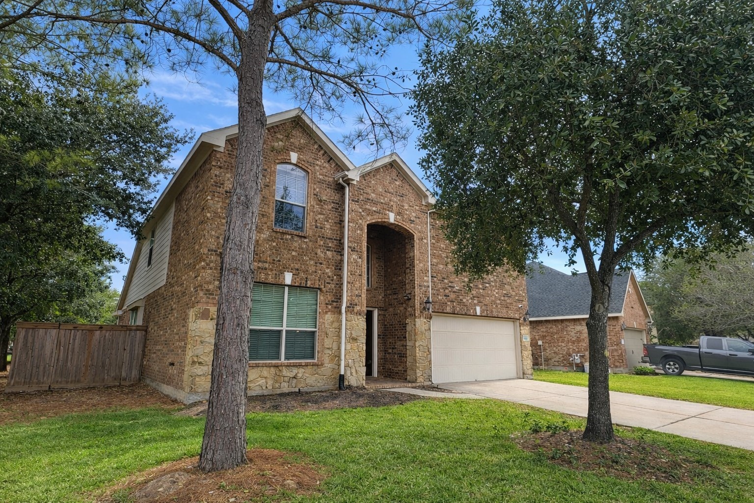 Listing photo 1
