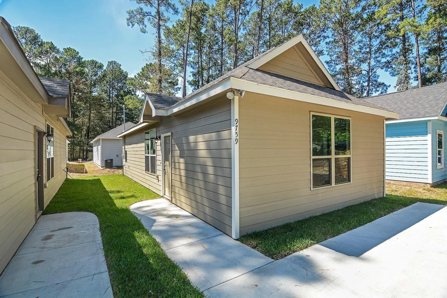 Listing photo 1