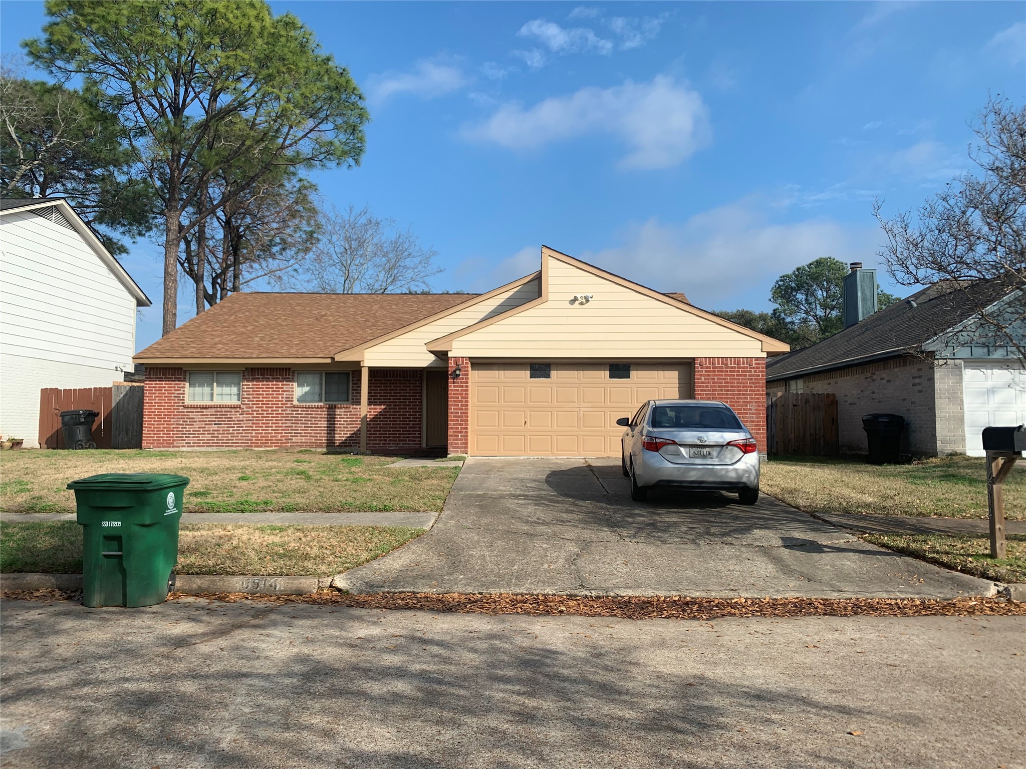 Listing photo 1