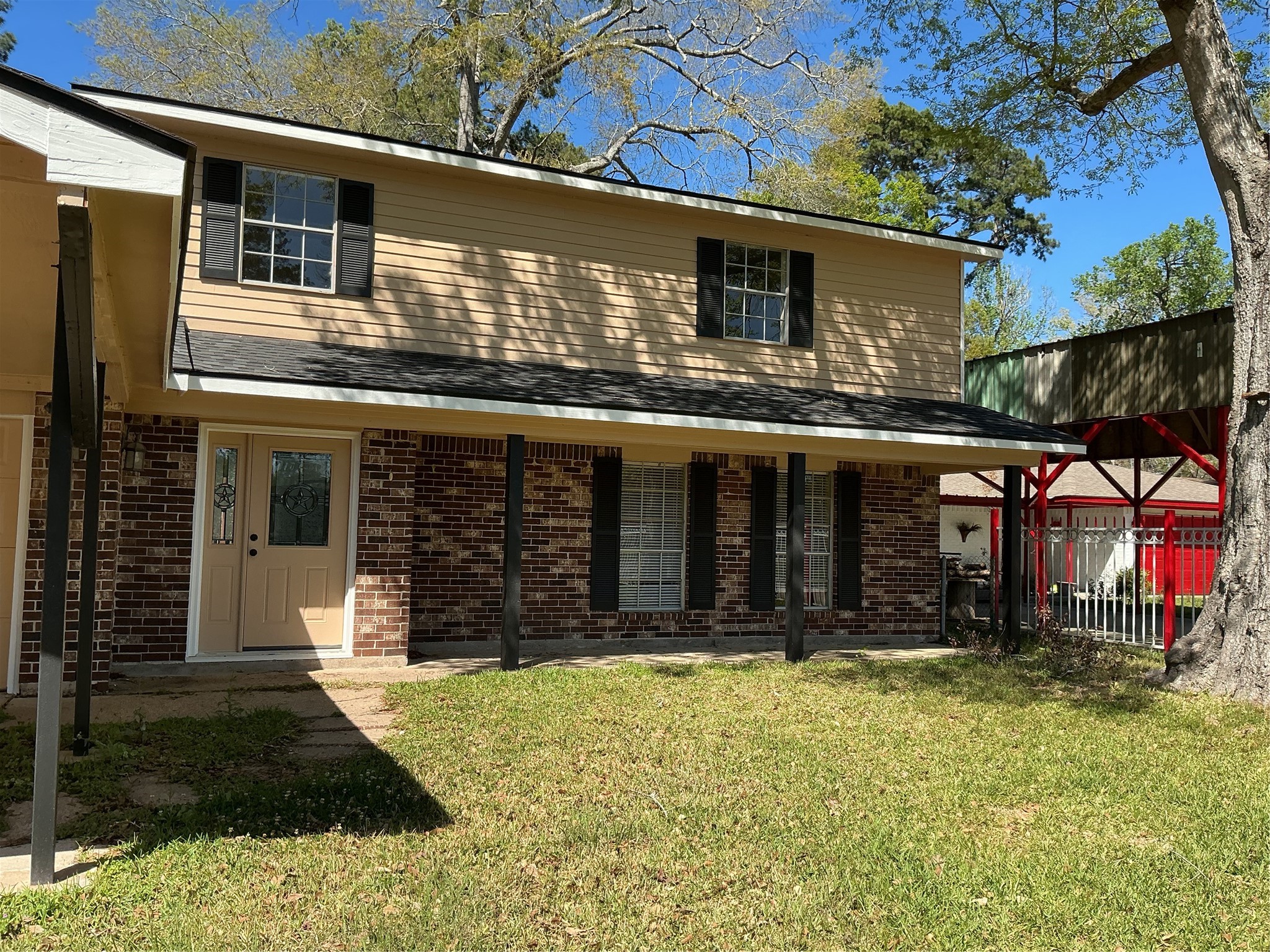 Listing photo 3
