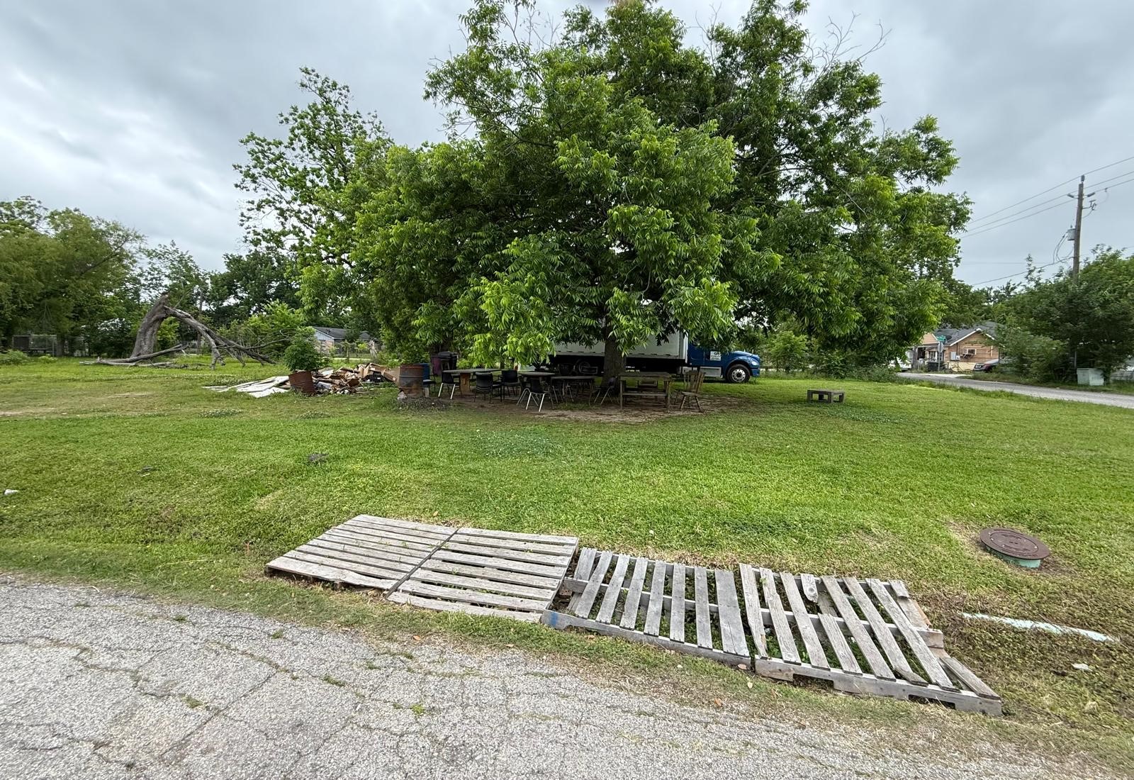 Listing photo 3