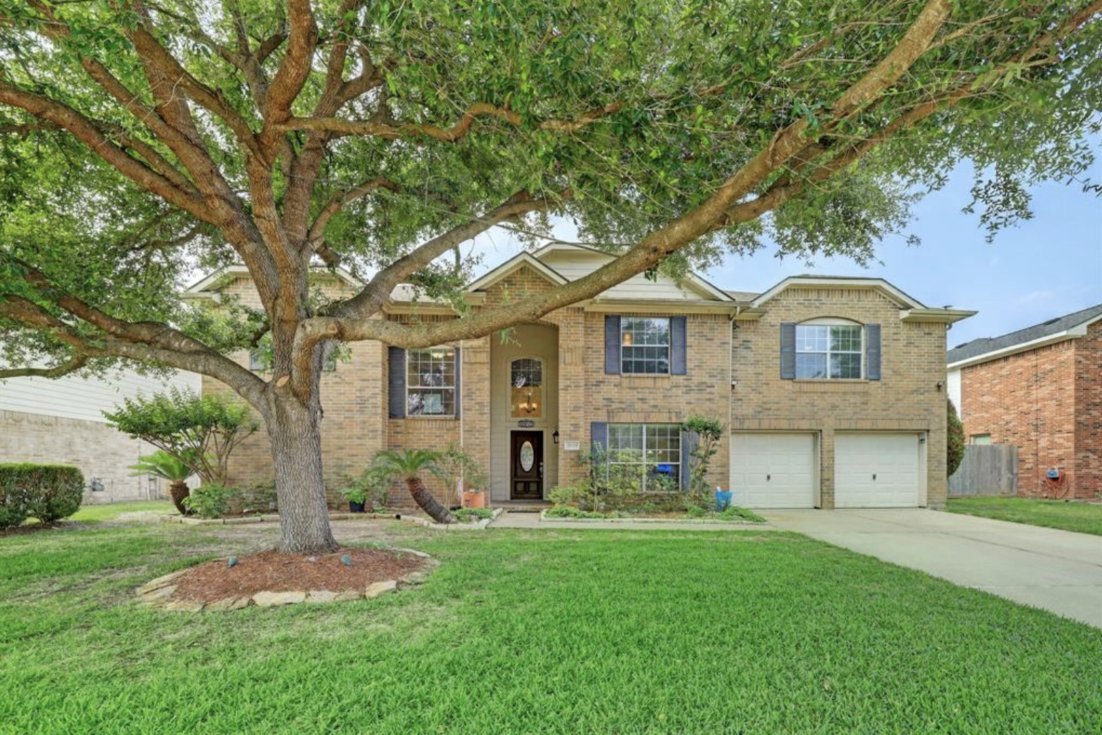 Listing photo 1