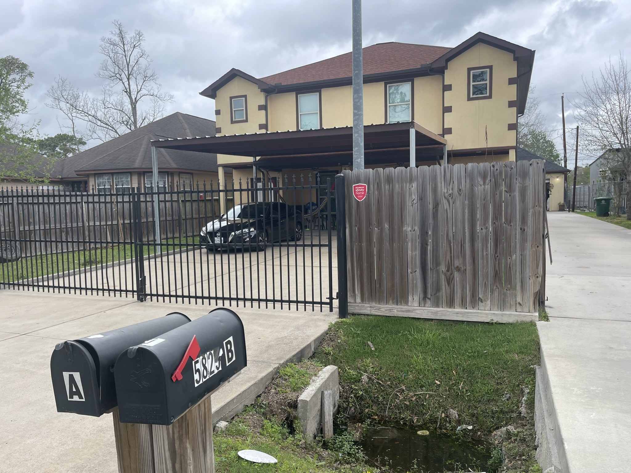 Listing photo 1
