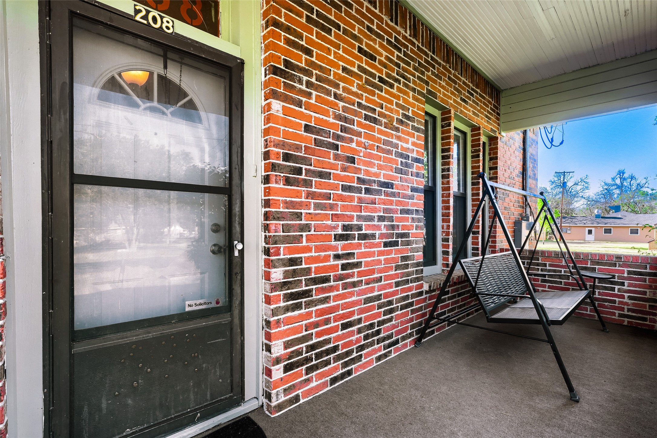 Listing photo 3
