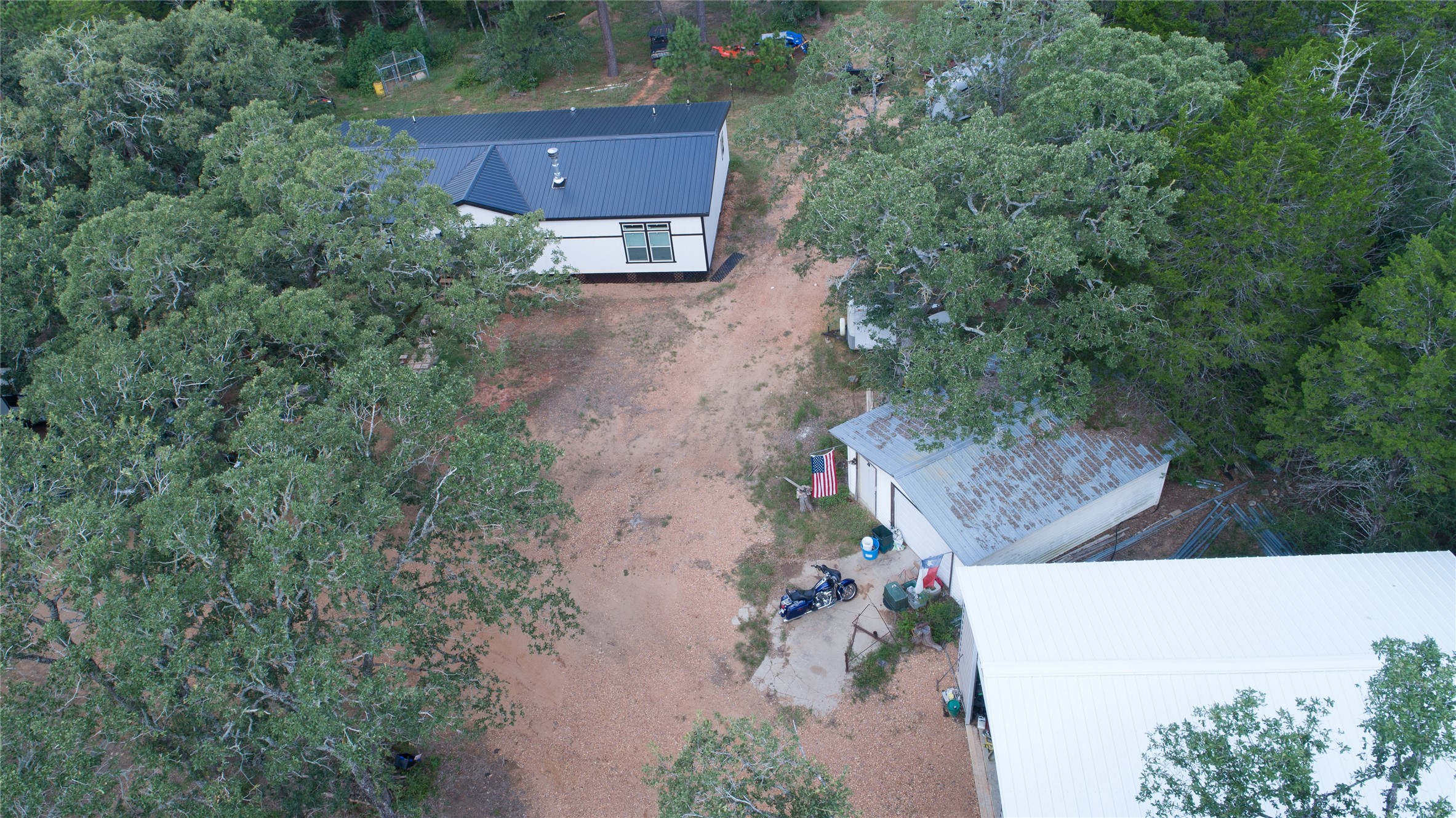 Listing photo 5