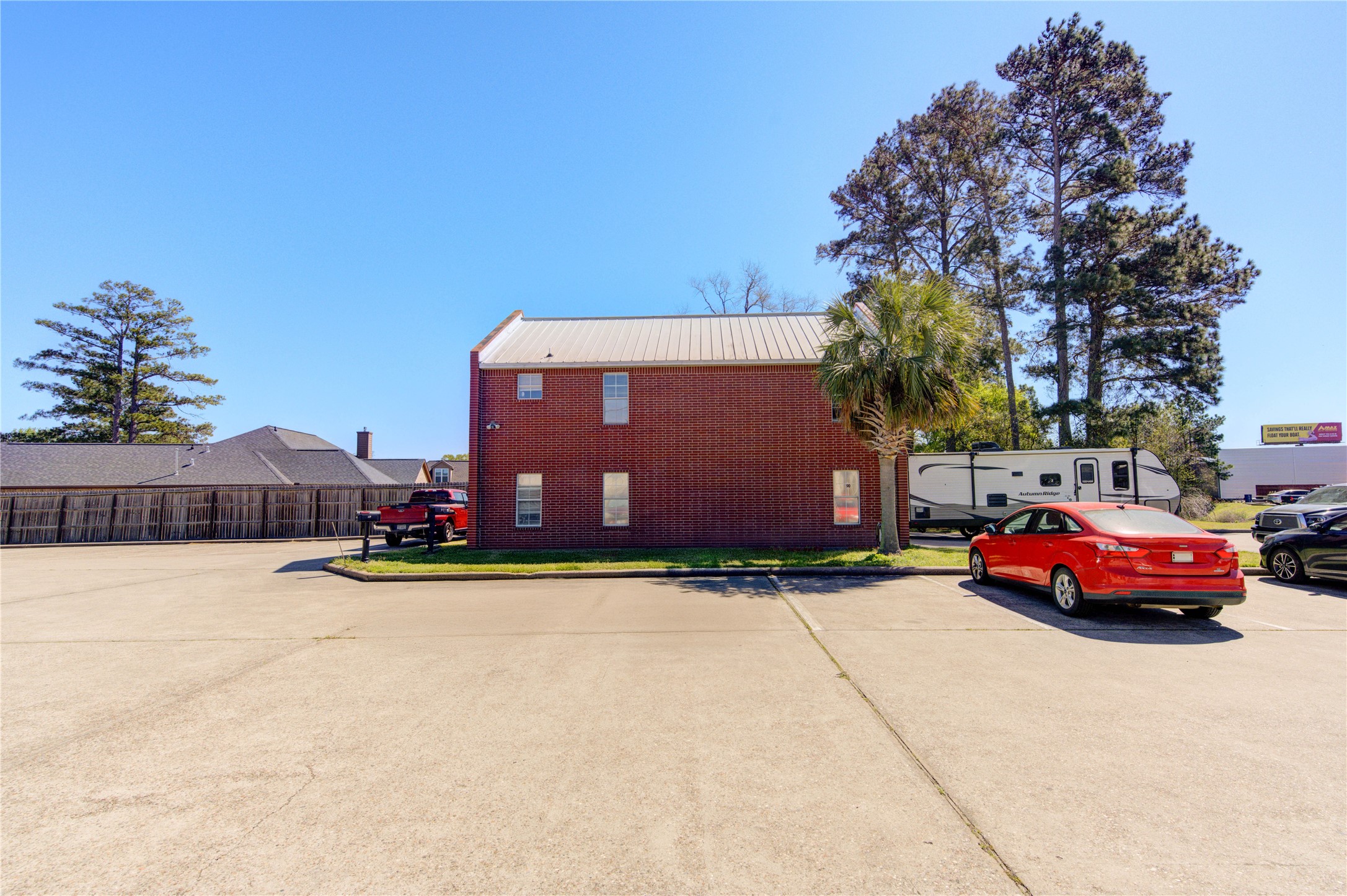 Listing photo 1