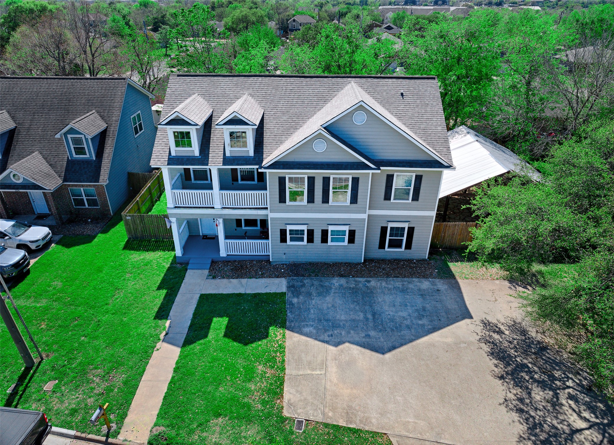 Listing photo 2