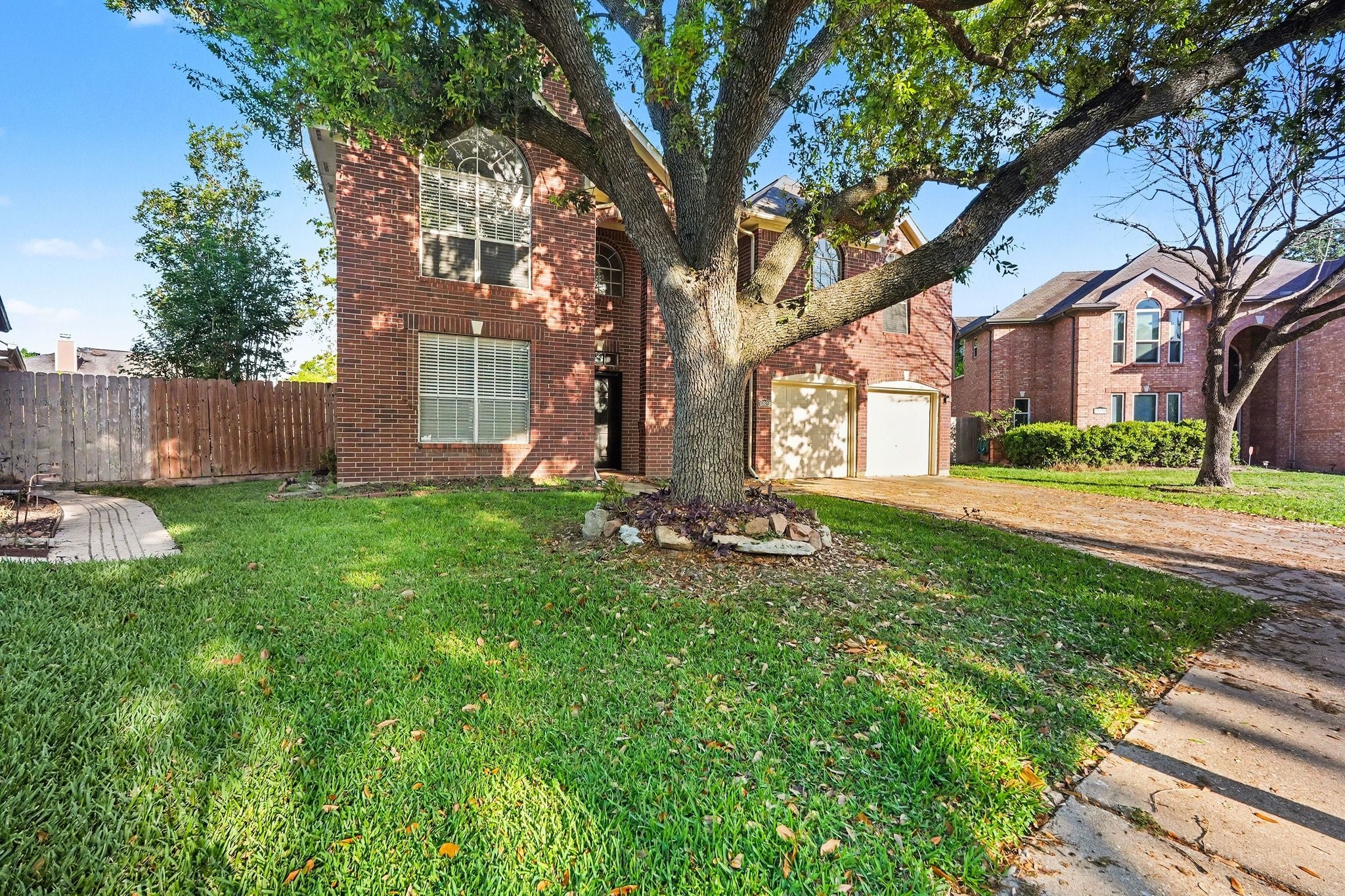 Listing photo 3