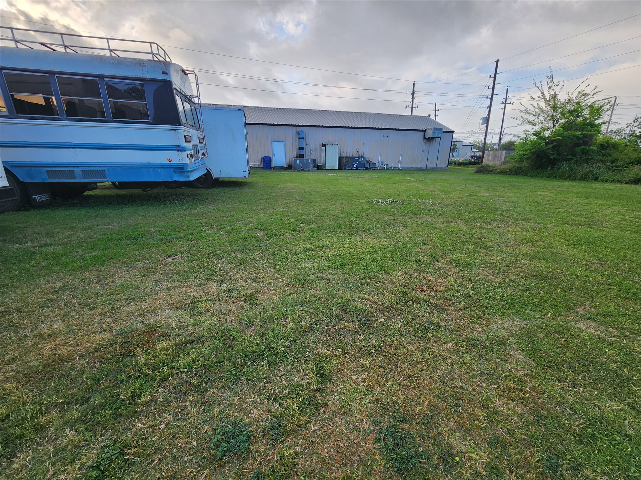 Listing photo 4